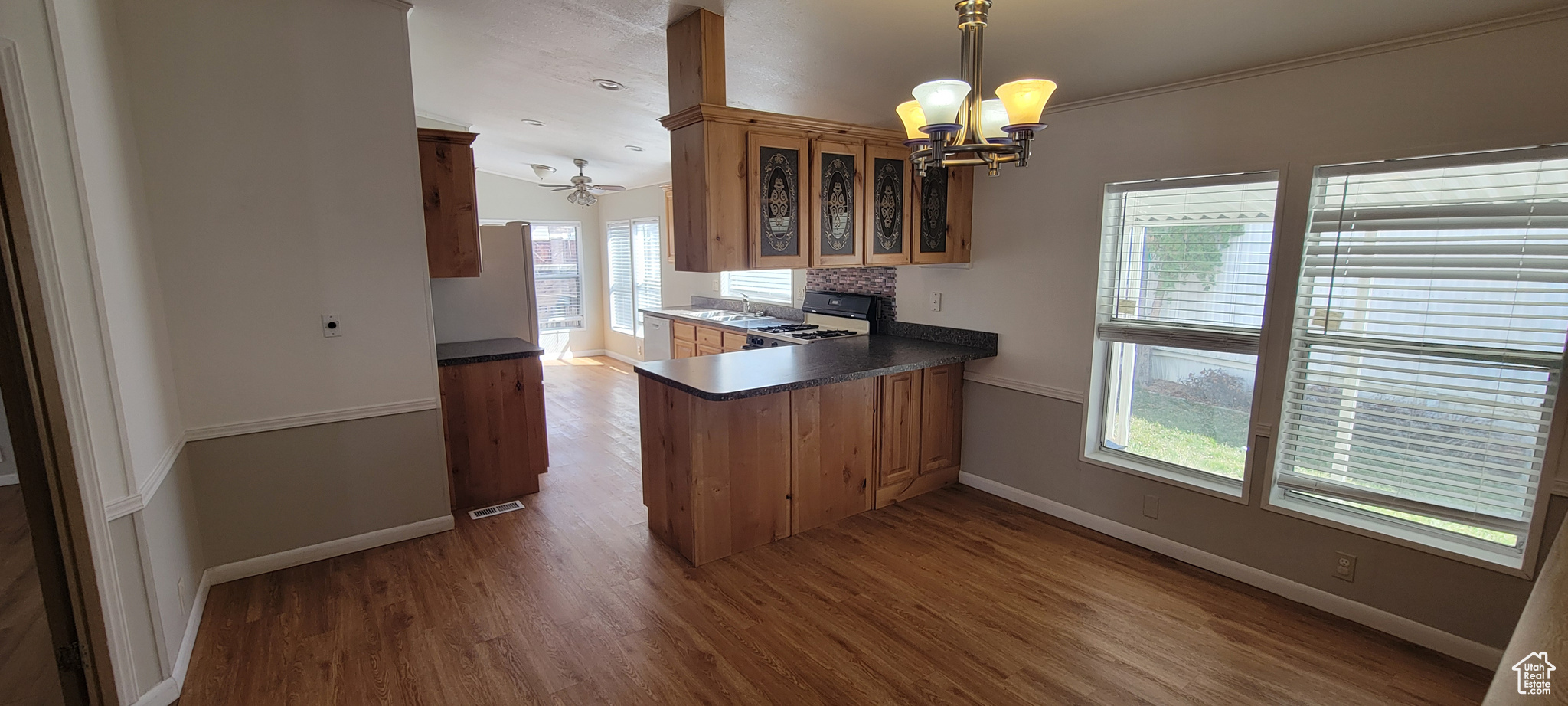 11239 S Hidden View Dr #123, Sandy, Utah image 33