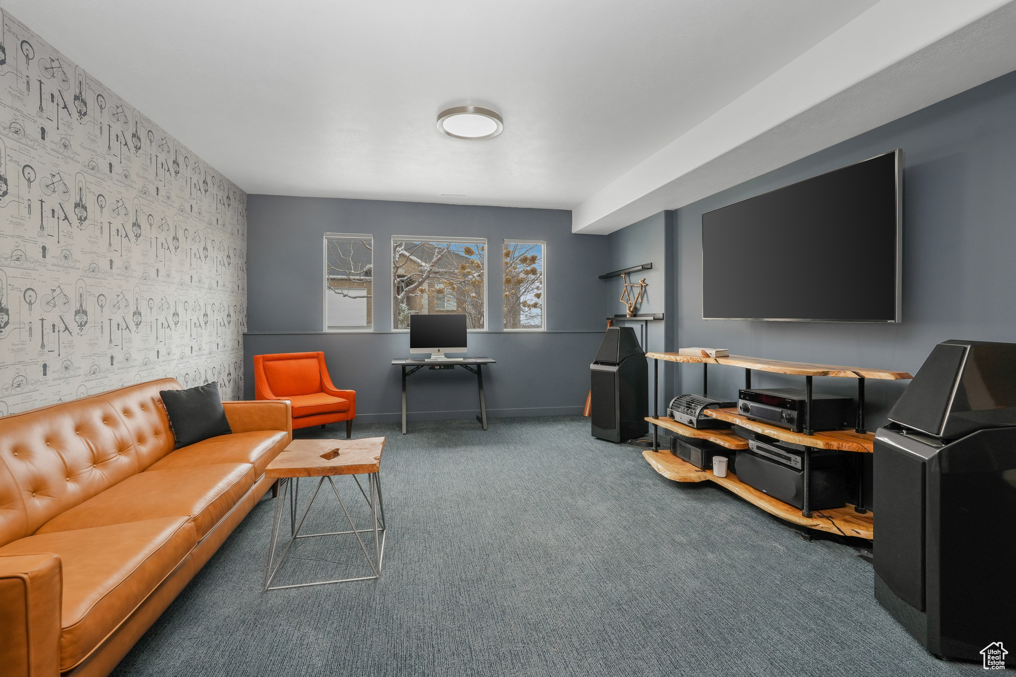 SOUTH MOUNTAIN - Residential Income