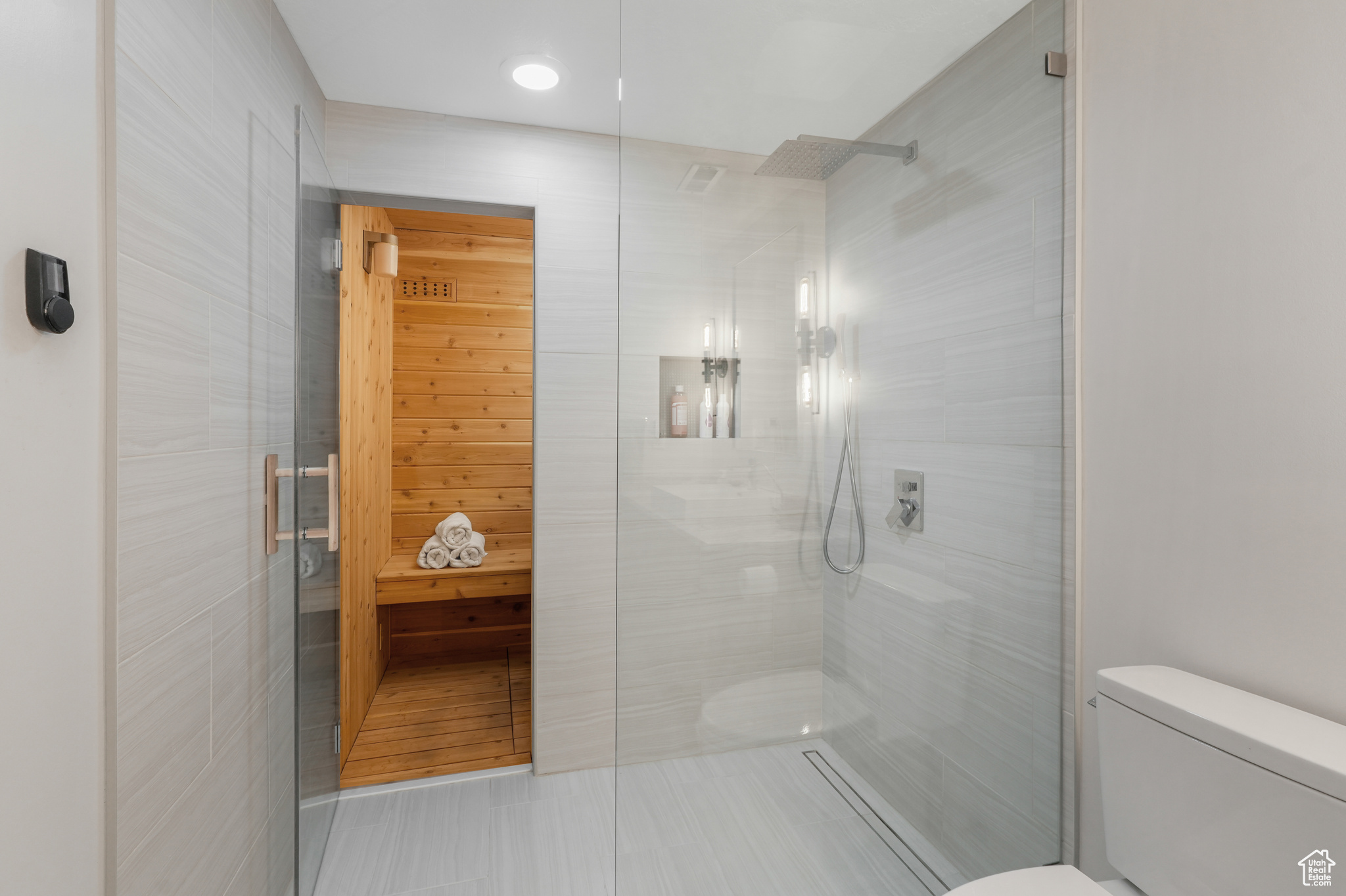 SOUTH MOUNTAIN - Residential Income