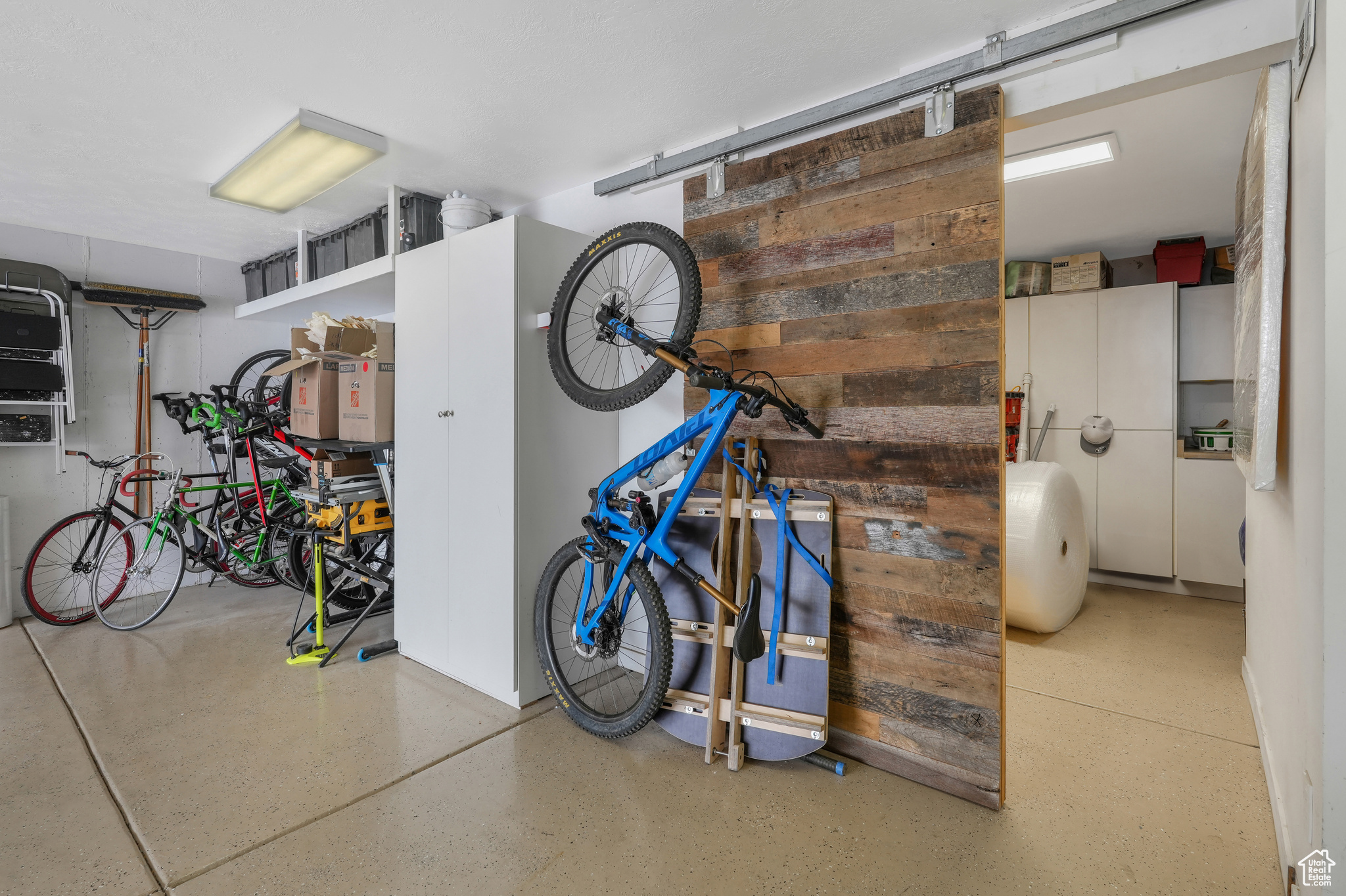 SOUTH MOUNTAIN - Residential Income