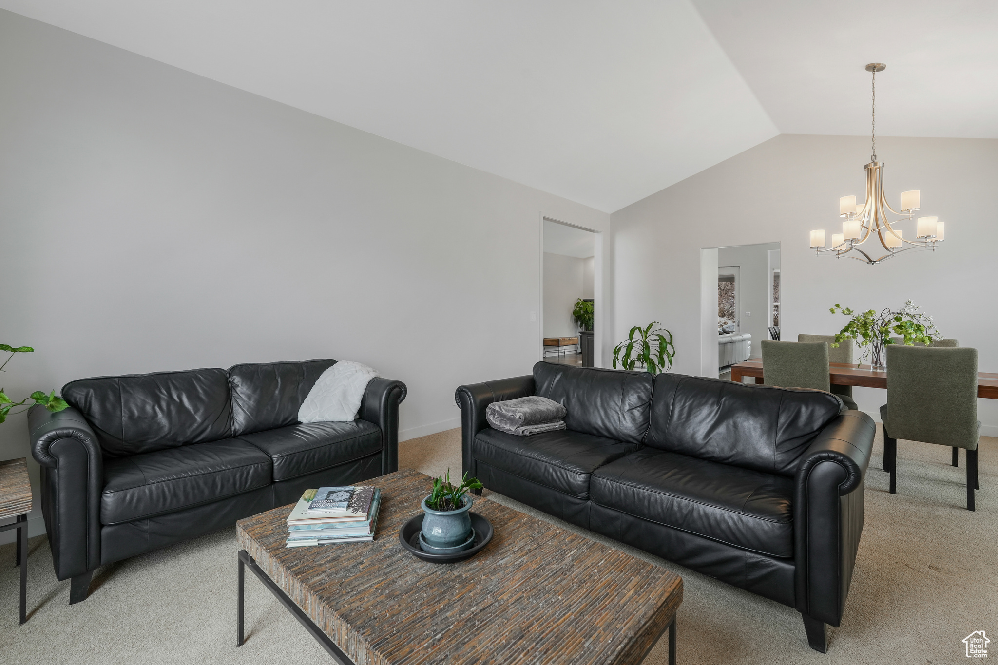 SOUTH MOUNTAIN - Residential Income