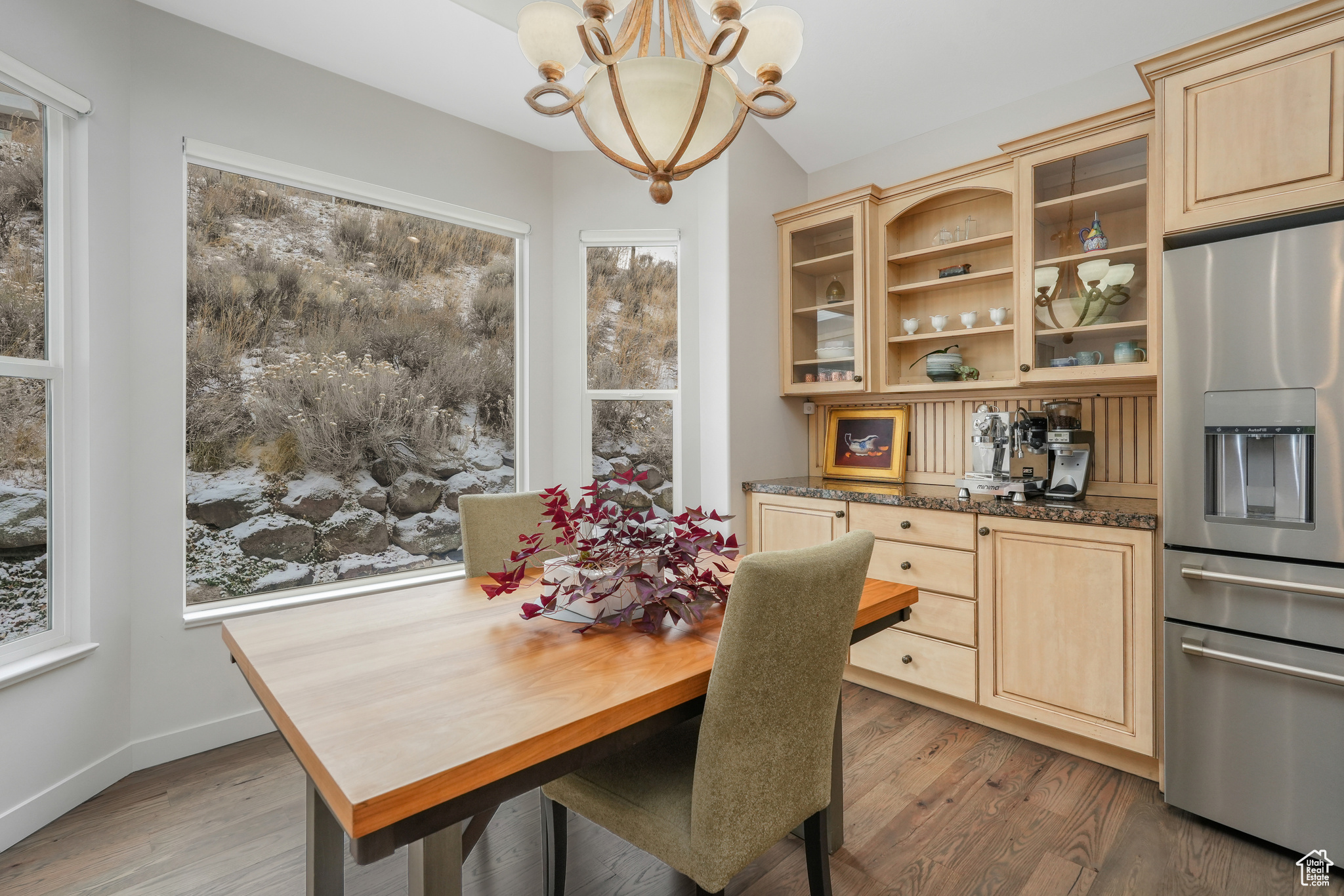 SOUTH MOUNTAIN - Residential Income