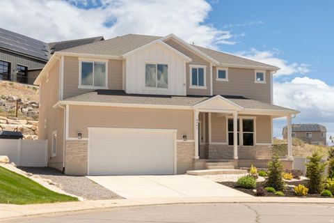 Photo of 4061 E BARTON CREEK DR, Eagle Mountain, UT 84005 (MLS # 2153052)
