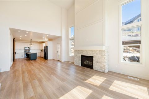 Tiny photo for 4061 E BARTON CREEK DR, Eagle Mountain, UT 84005 (MLS # 2153052)