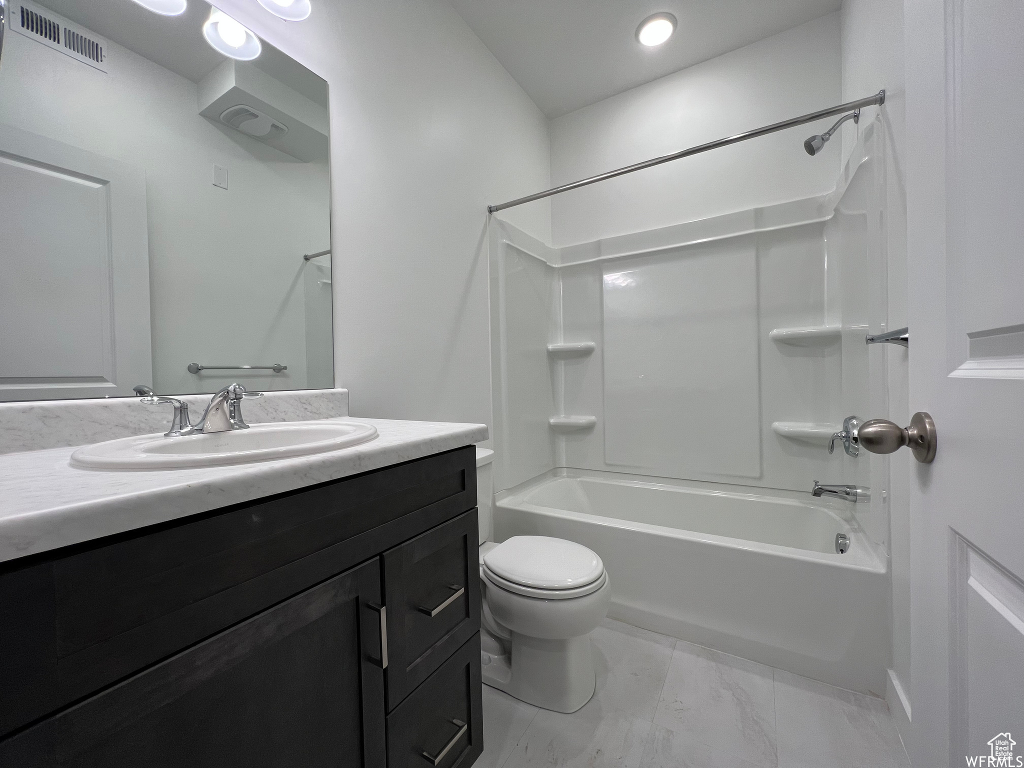 8373 S Iris Lumi Ln #201, Midvale, Utah image 12