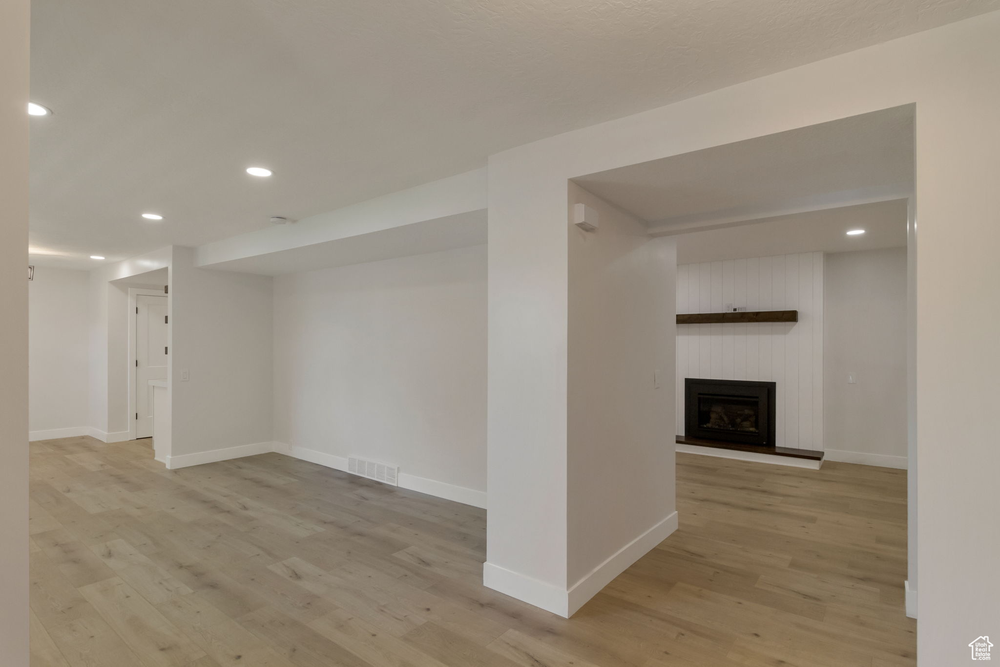 OAKRIDGE VILLAGE #7 - Residential