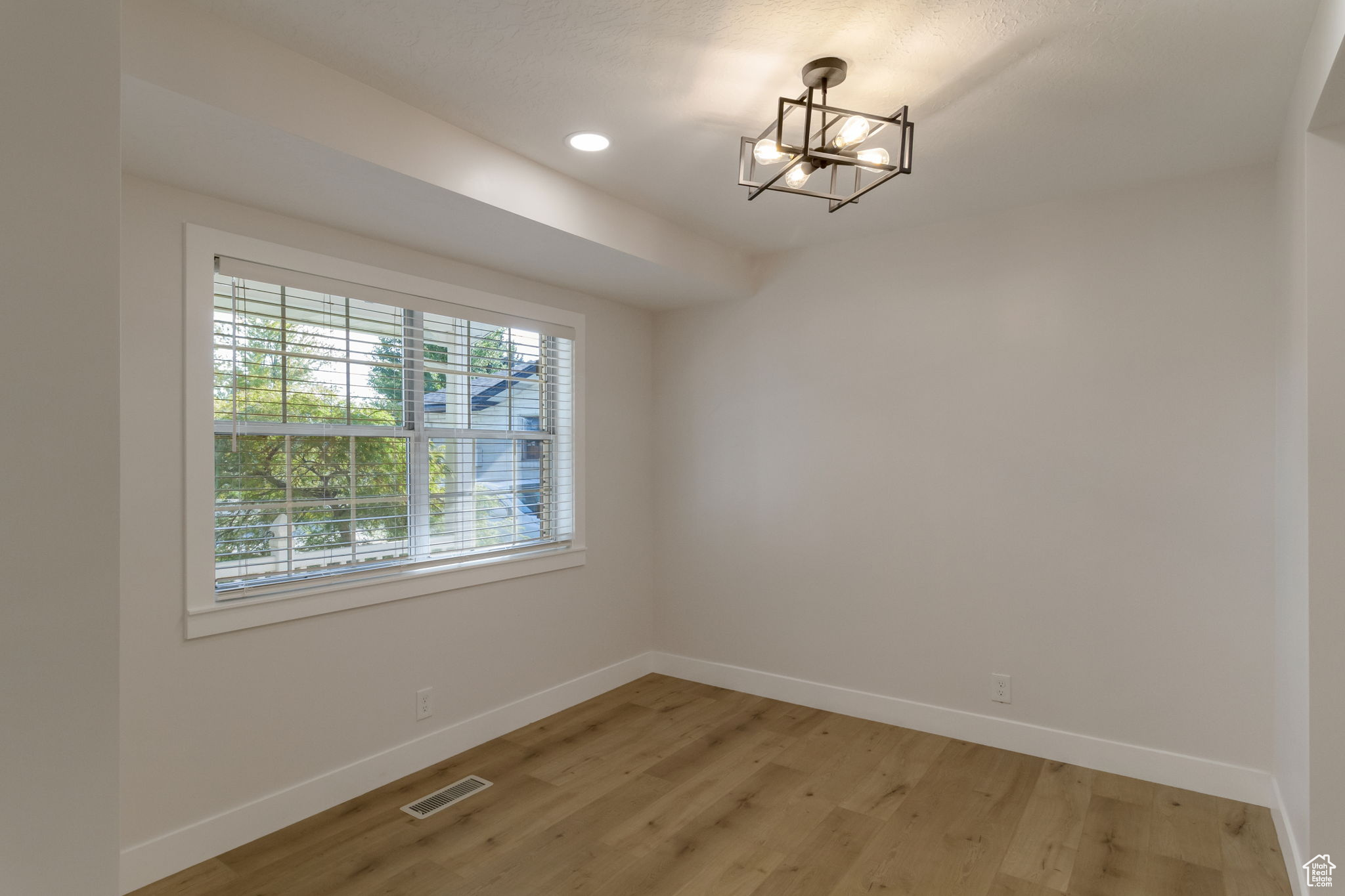 OAKRIDGE VILLAGE #7 - Residential