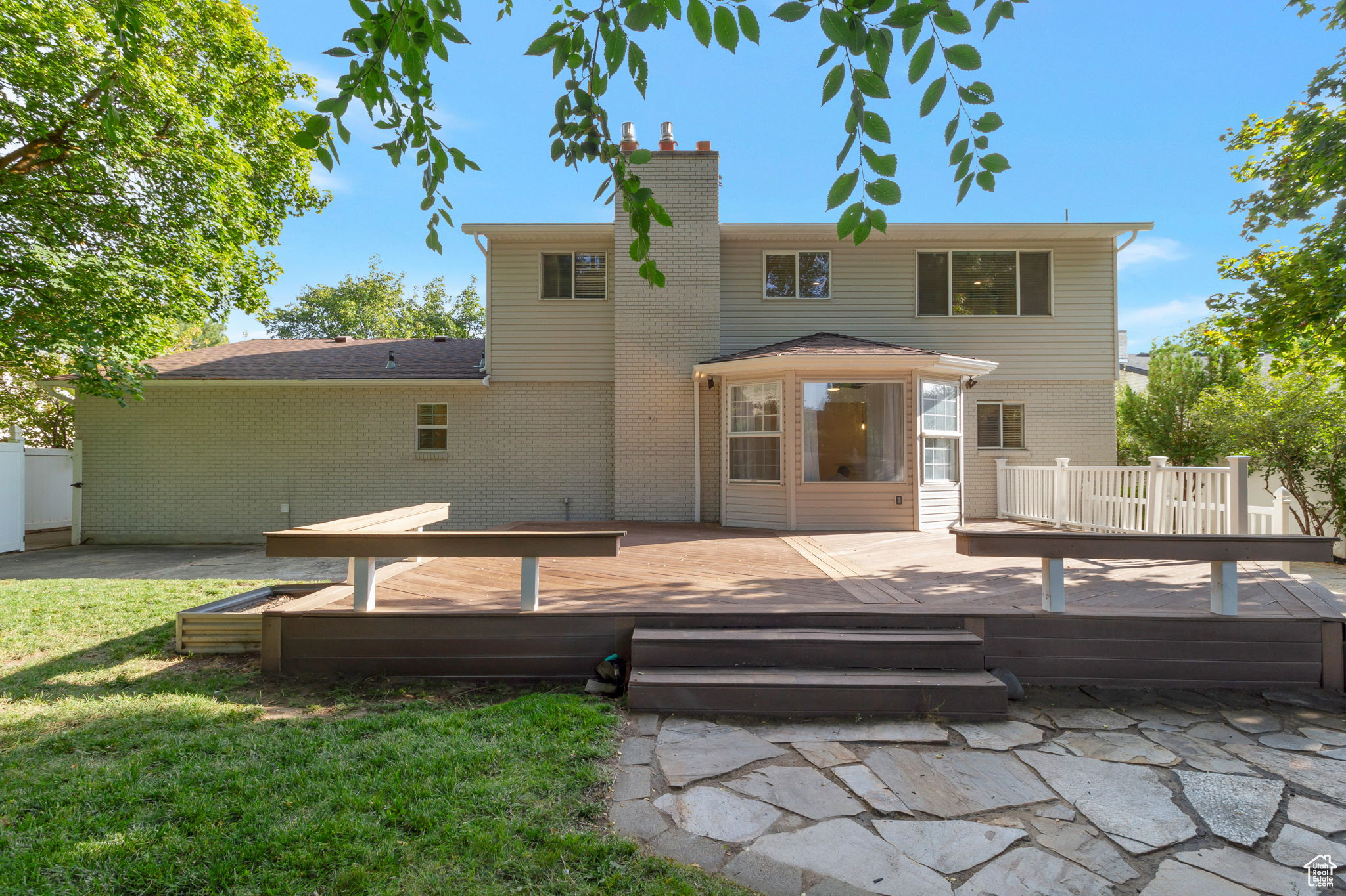 OAKRIDGE VILLAGE #7 - Residential