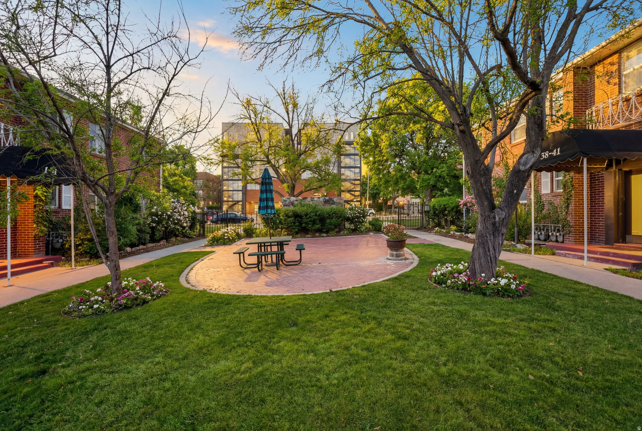 IVY TERRACE - Residential