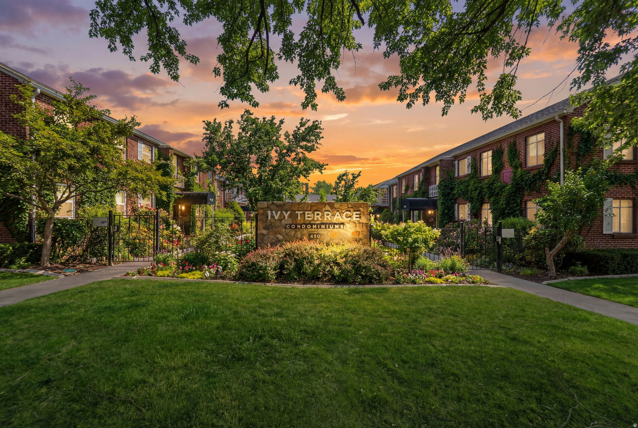 IVY TERRACE - Residential