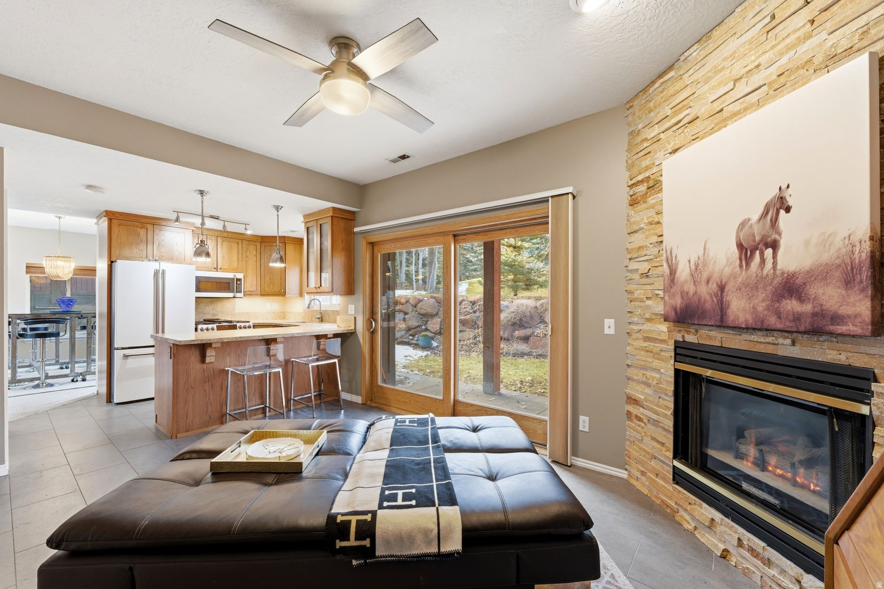 HORSE THIEF CANYON RANCHES - Residential Income