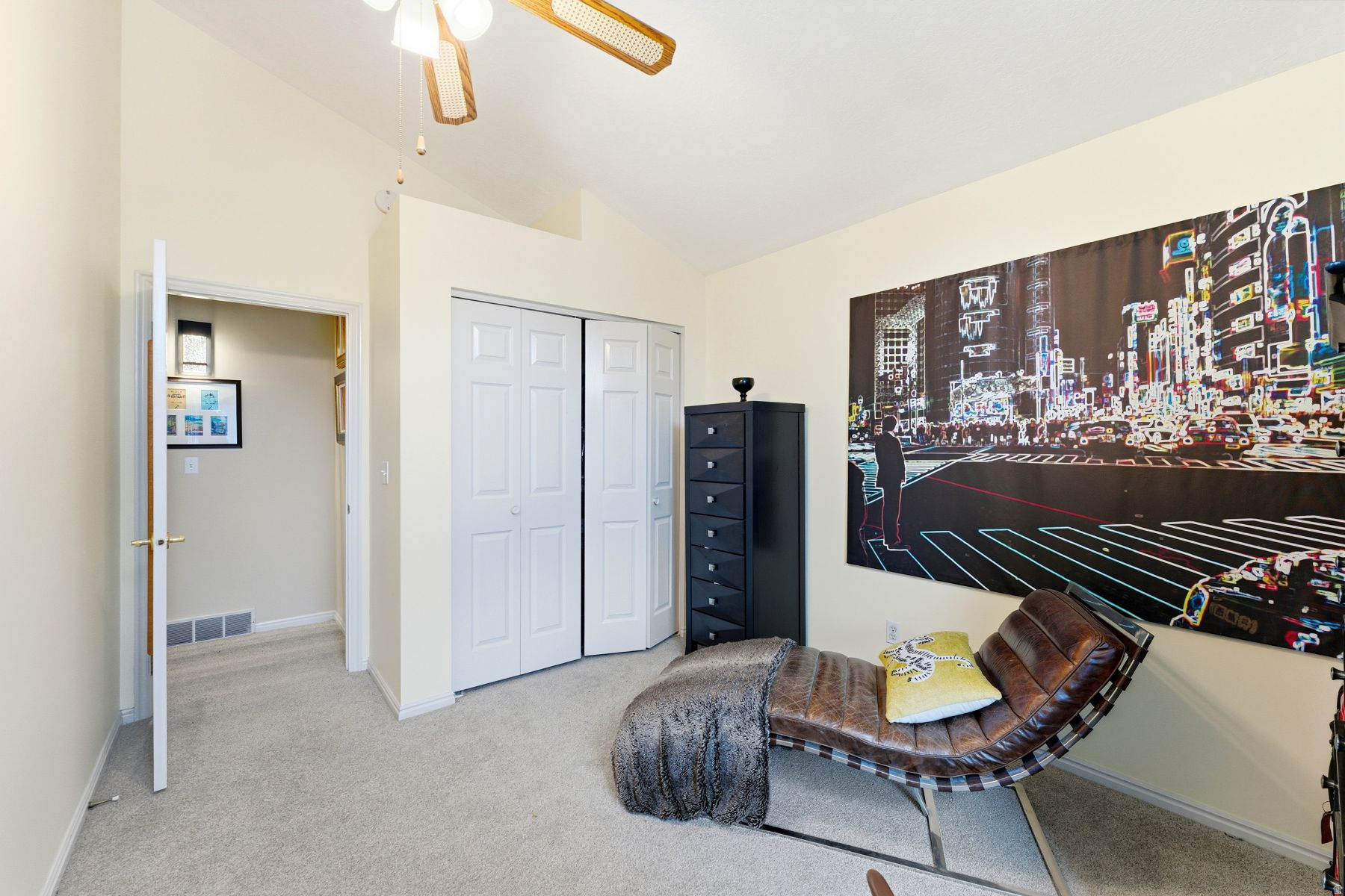 HORSE THIEF CANYON RANCHES - Residential Income