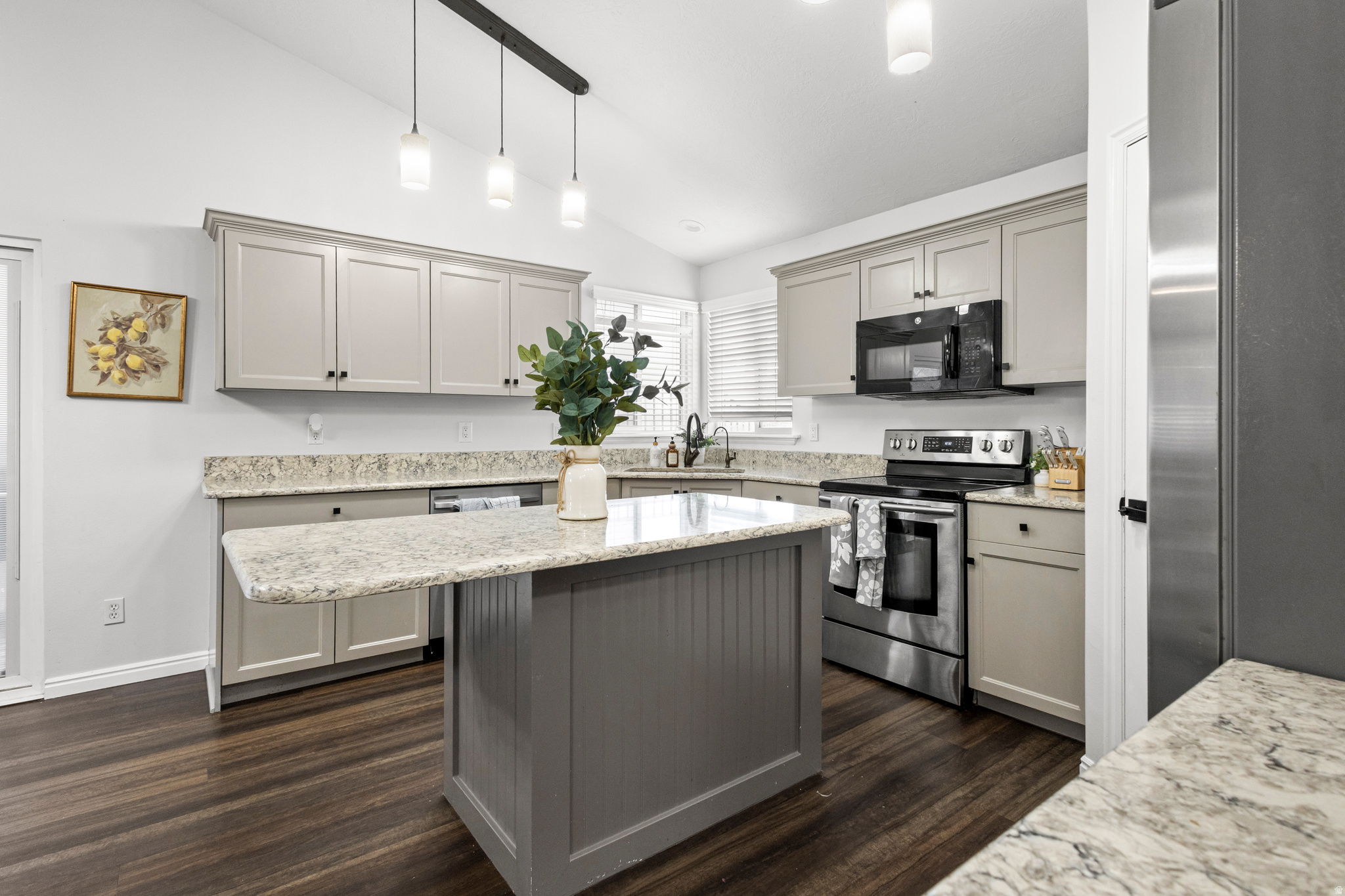 PLYMOUTH ROCK AT PILGRIMS LANDING - Residential