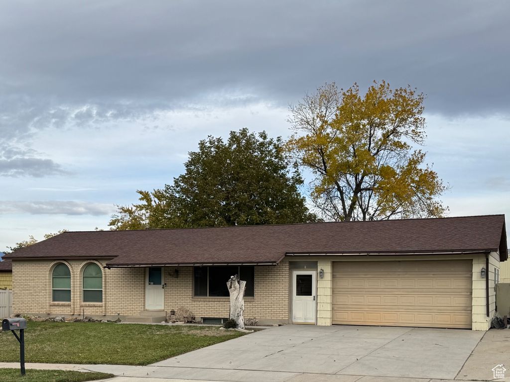 Photo of 3605 S BANNOCK ST, West Valley City, UT 84120 (MLS # 2119651)