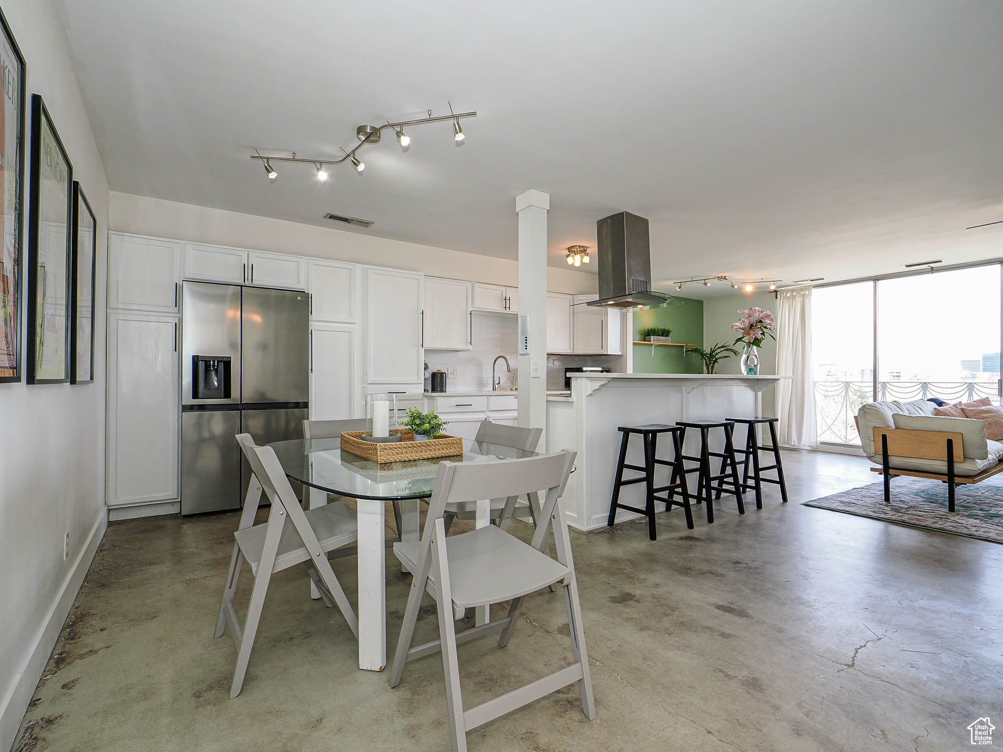 BONNEVILLE TOWER - Residential