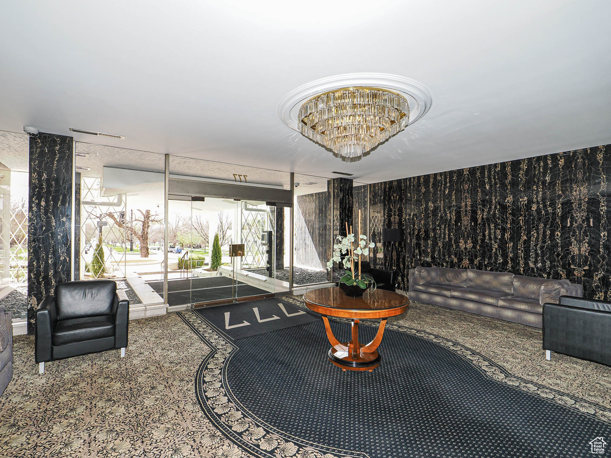 BONNEVILLE TOWER - Residential