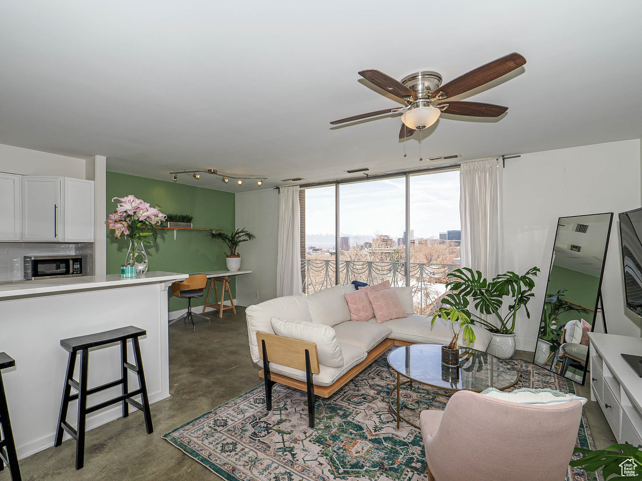 BONNEVILLE TOWER - Residential