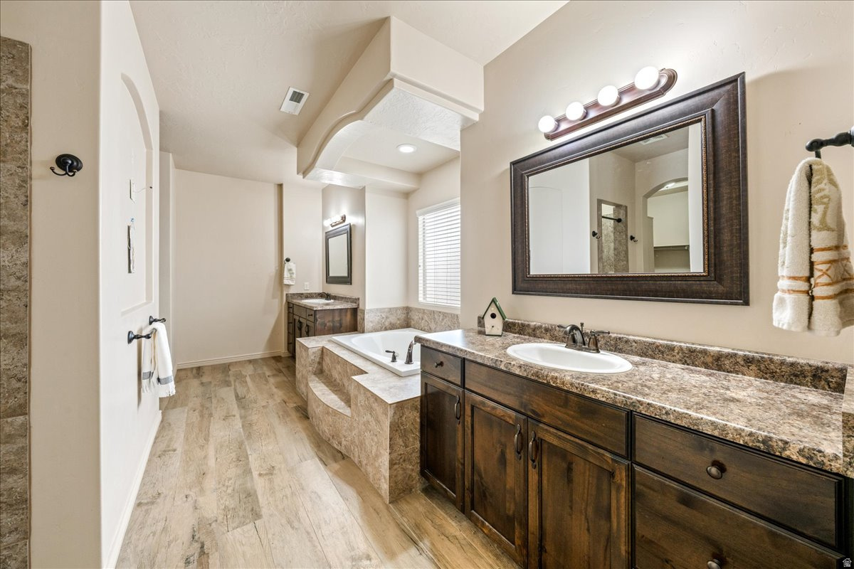 SILKWOOD PH 6 - Residential