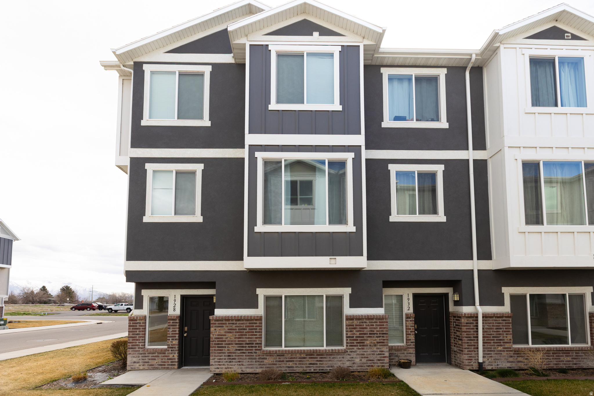 LAKEVIEW - Residential