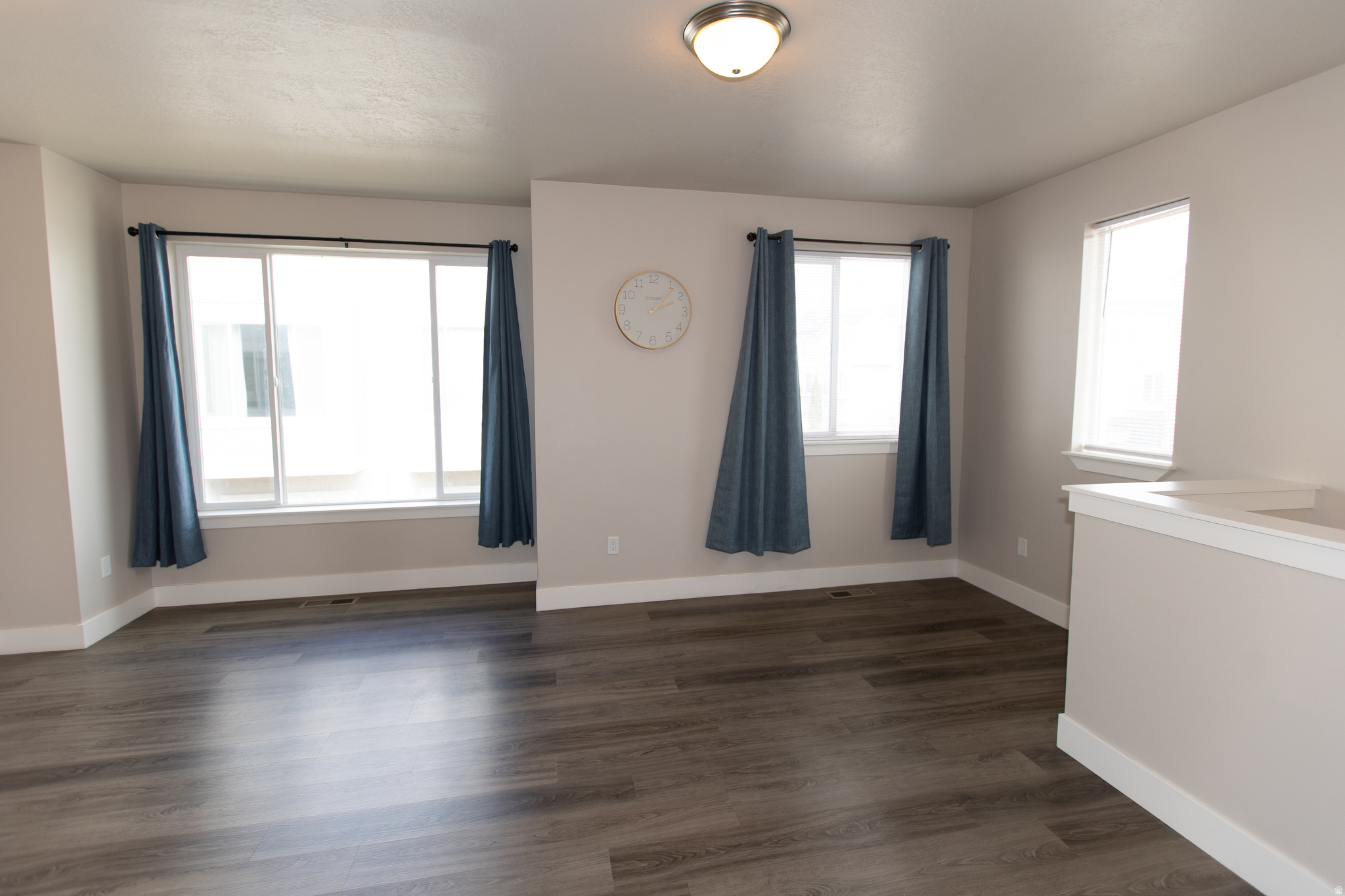 LAKEVIEW - Residential