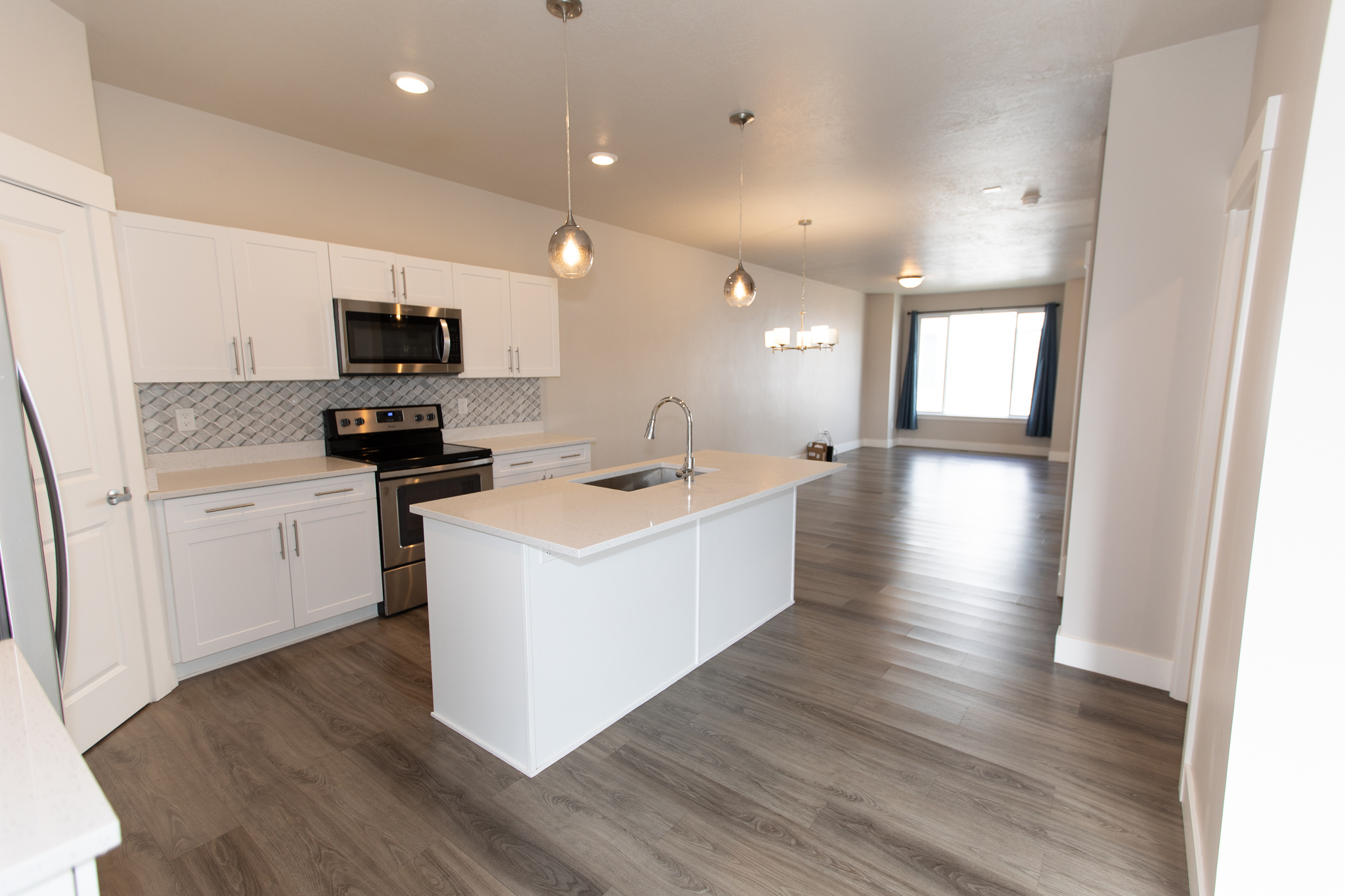 LAKEVIEW - Residential