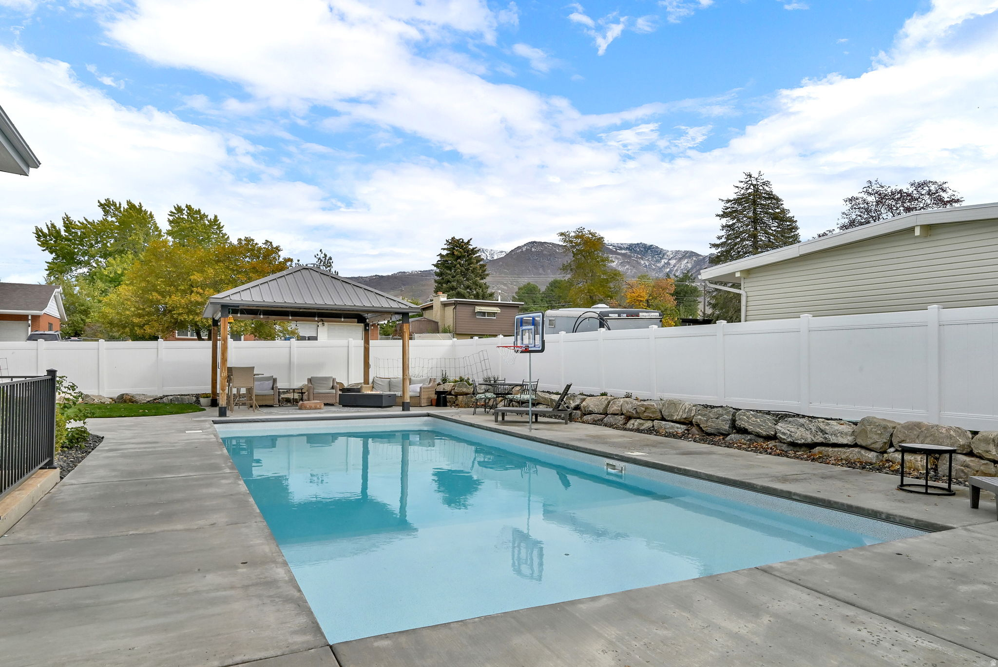 CAROLE SUBDIVISION - Residential