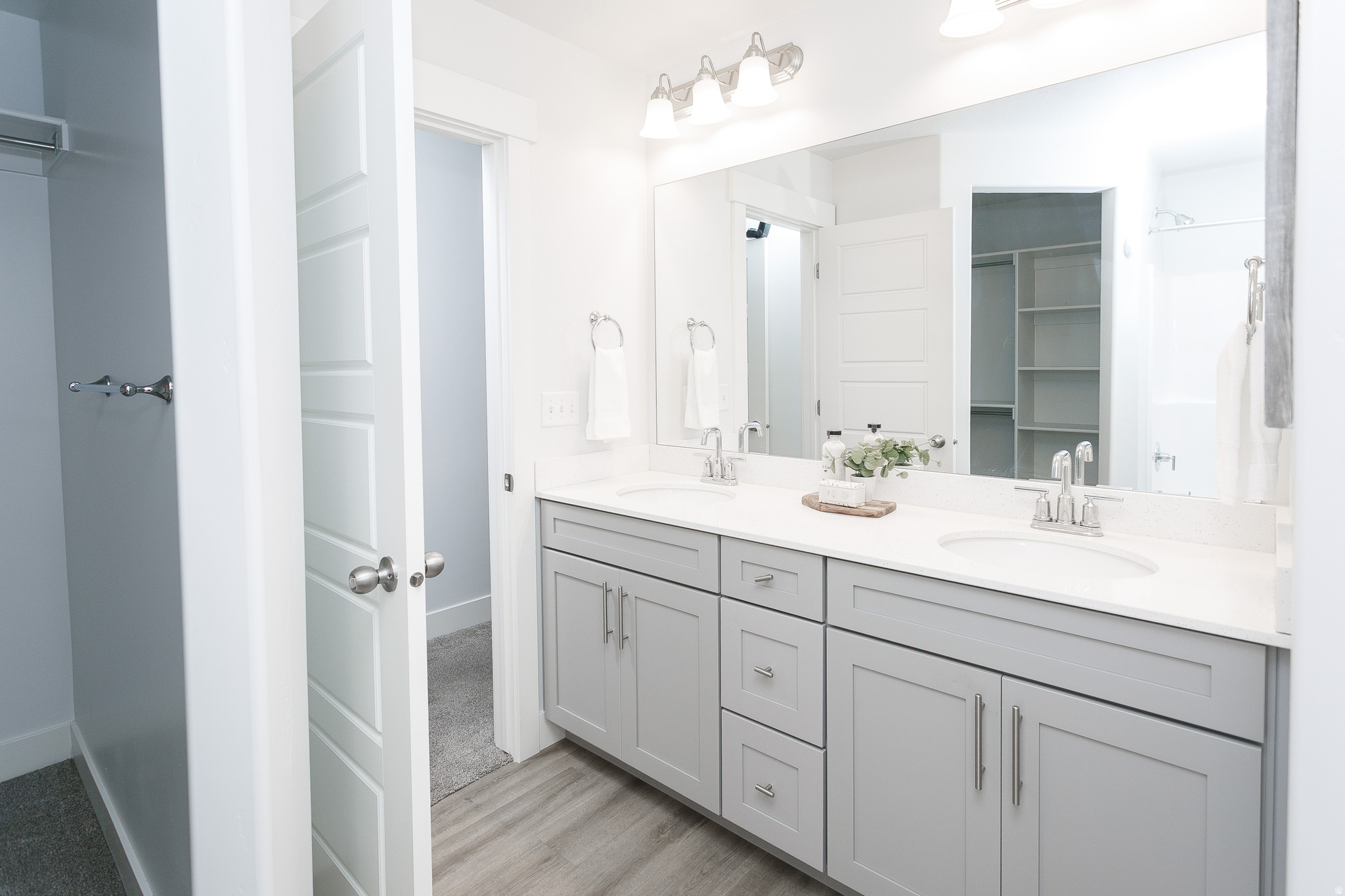 WILLOW POINT - Residential