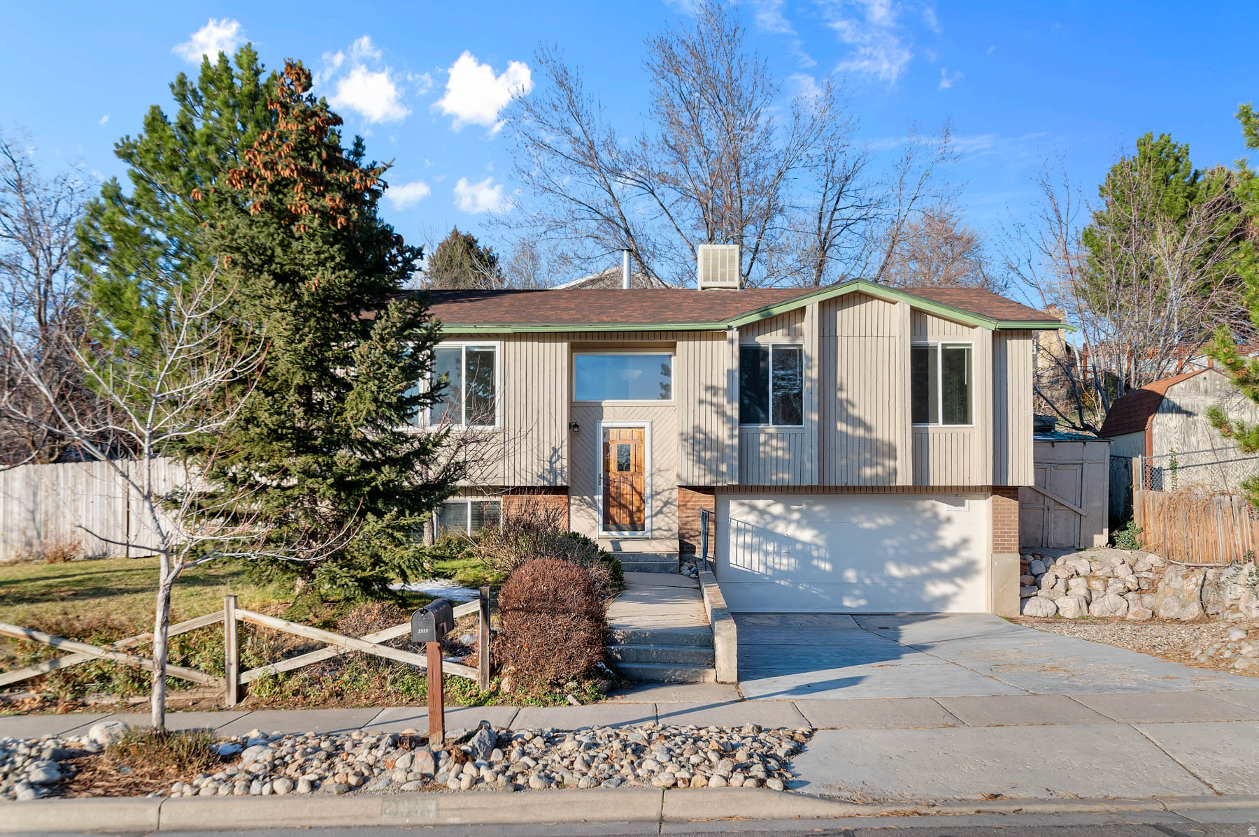 QUAIL HOLLOW #5 - Residential