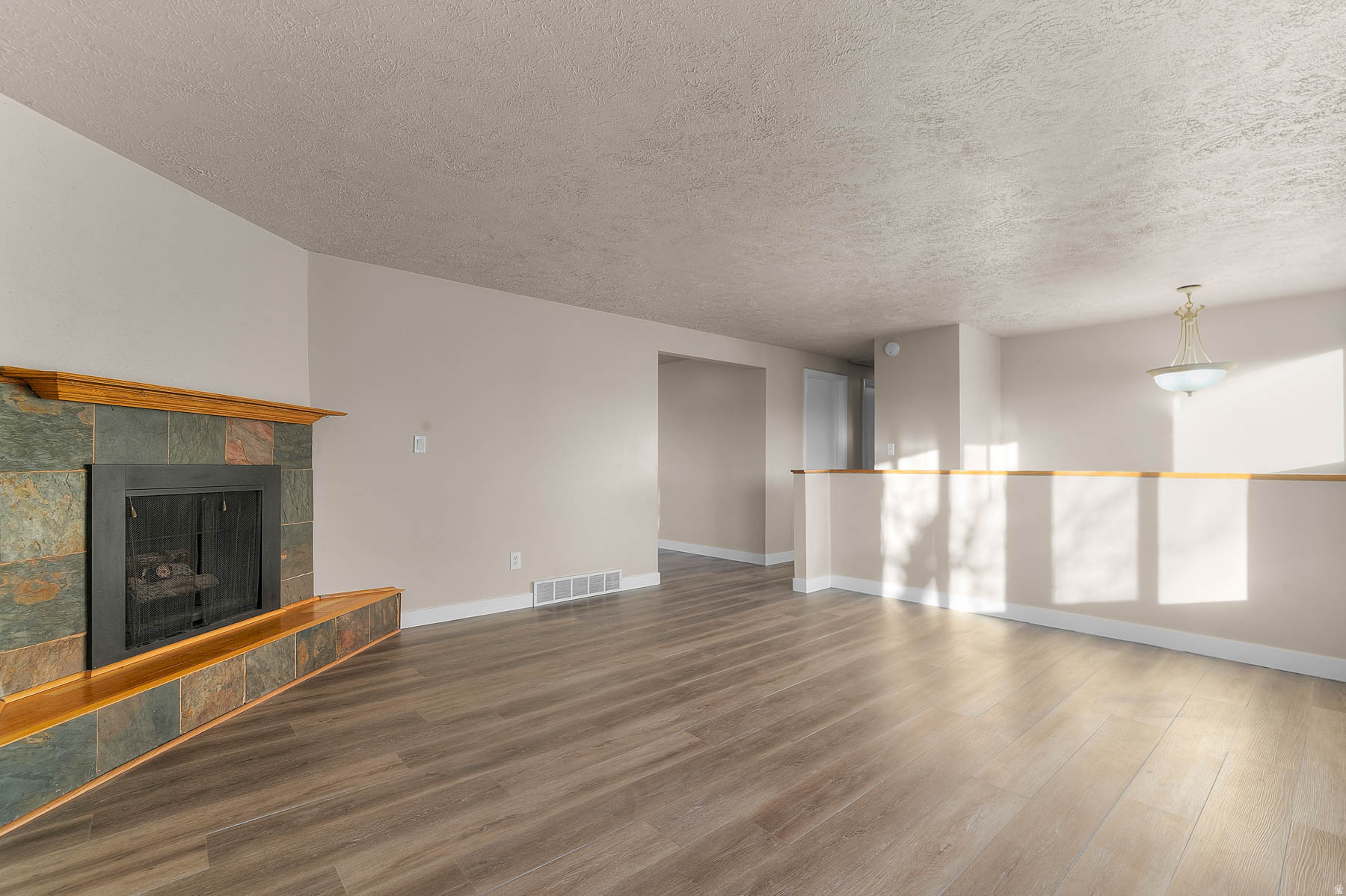 QUAIL HOLLOW #5 - Residential