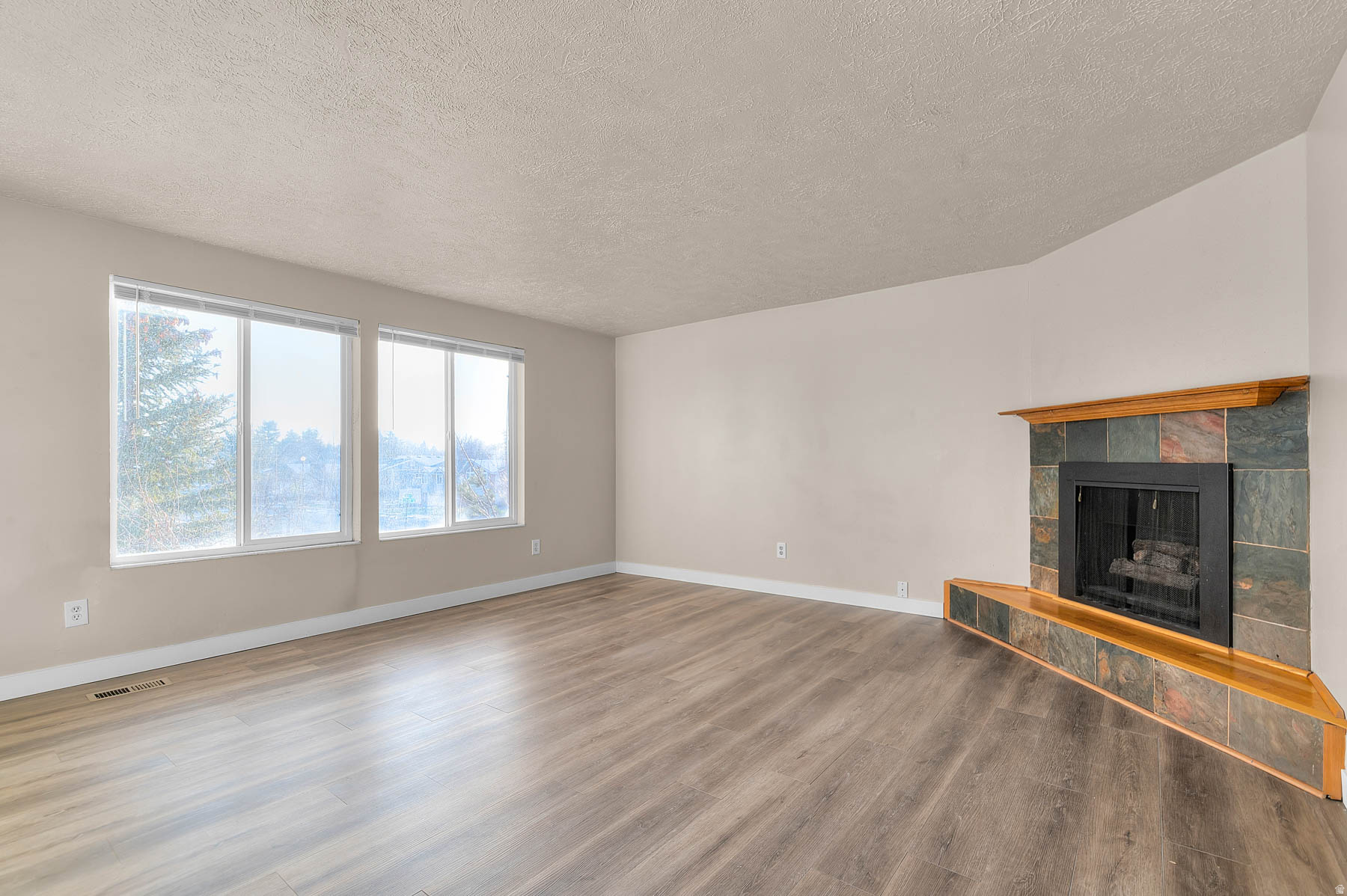 QUAIL HOLLOW #5 - Residential