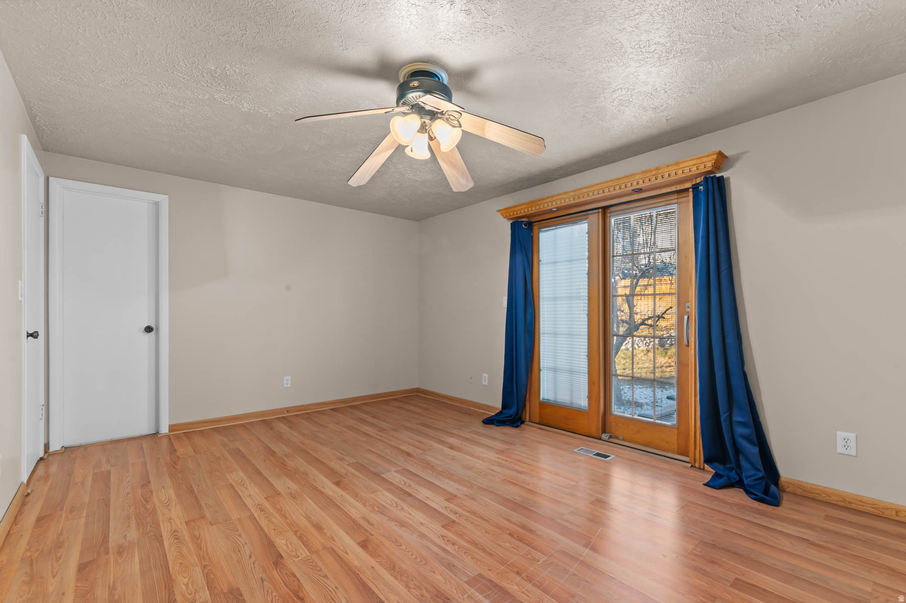 QUAIL HOLLOW #5 - Residential