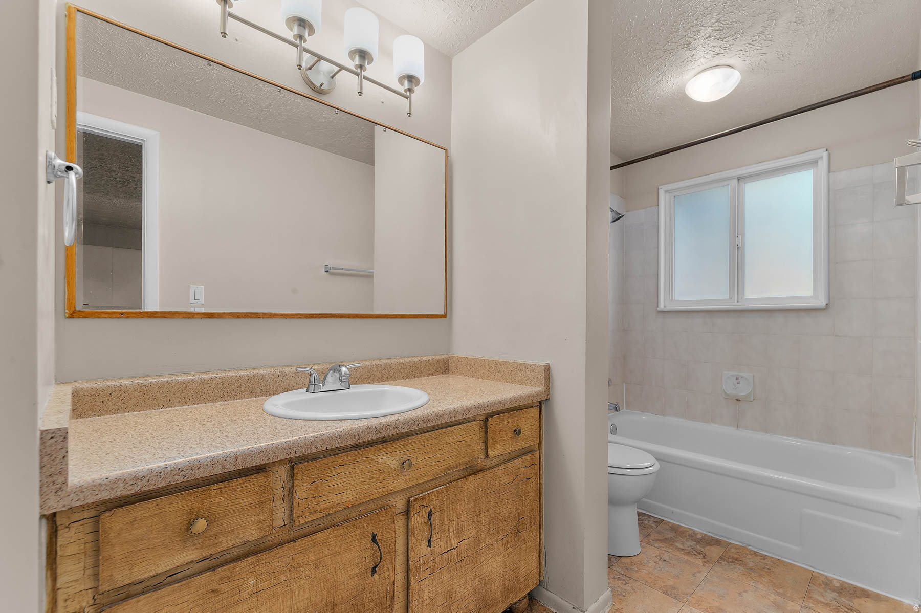 QUAIL HOLLOW #5 - Residential