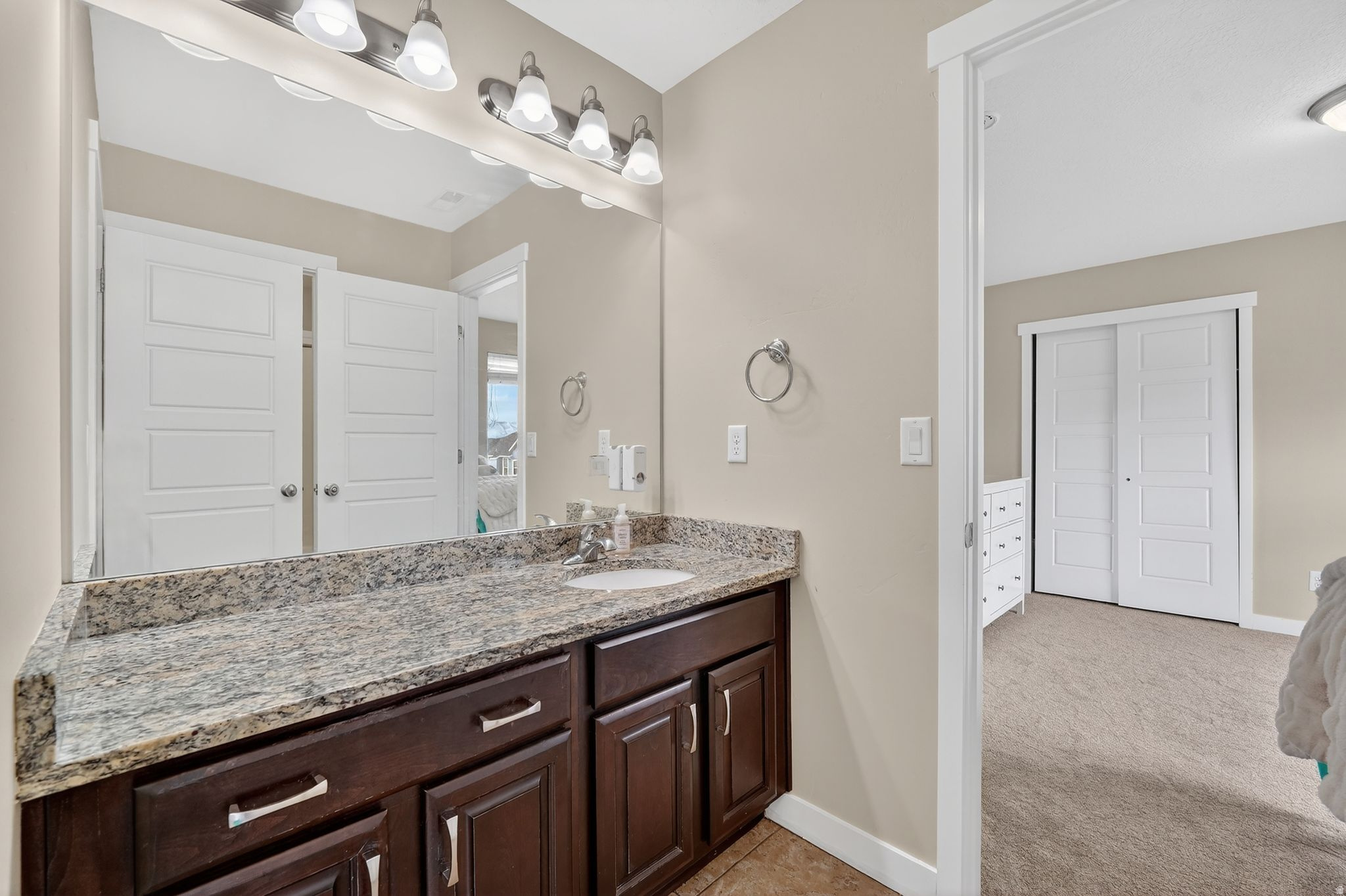 JORDAN HEIGHTS - Residential