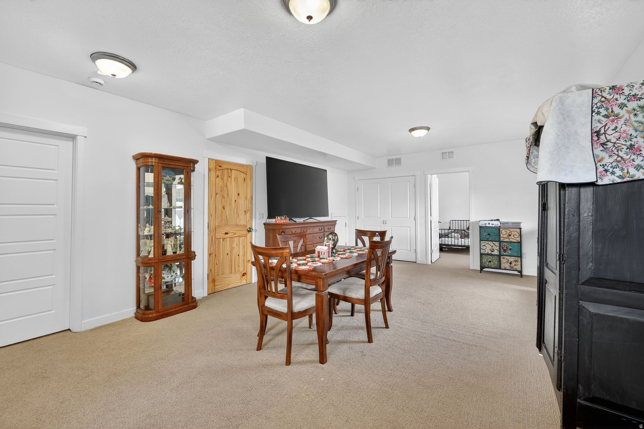 JORDAN HEIGHTS - Residential