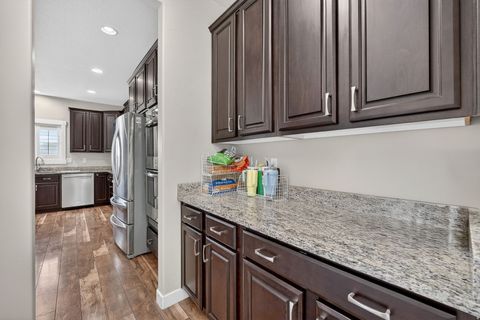 Tiny photo for 11247 S GREAT NECK DR W, South Jordan, UT 84009 (MLS # 2129390)