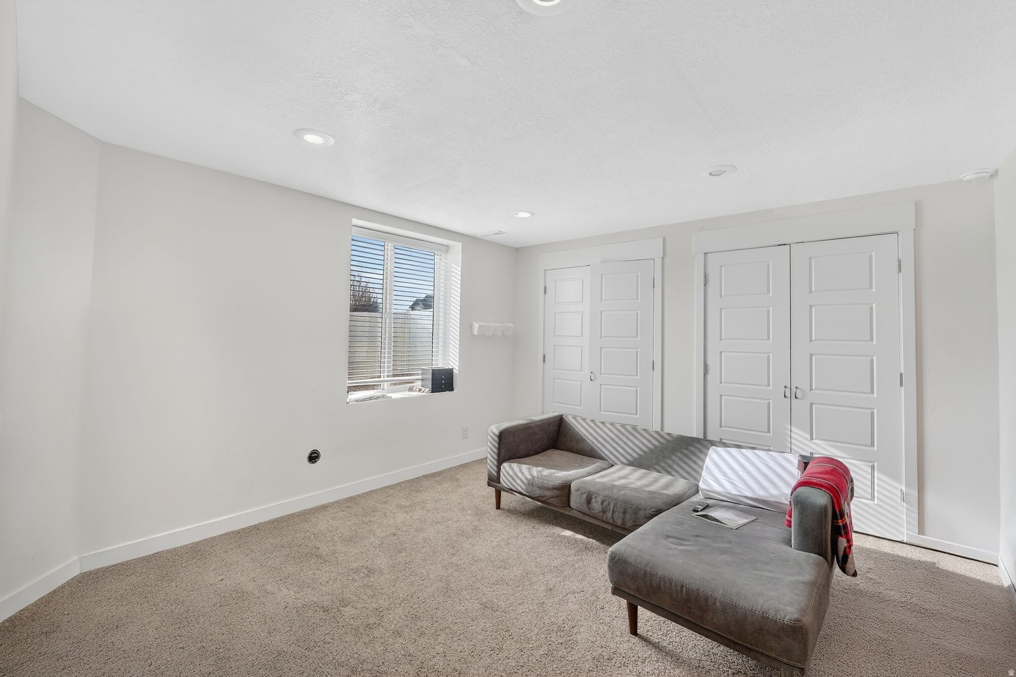 JORDAN HEIGHTS - Residential