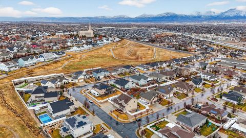 Tiny photo for 11247 S GREAT NECK DR W, South Jordan, UT 84009 (MLS # 2129390)