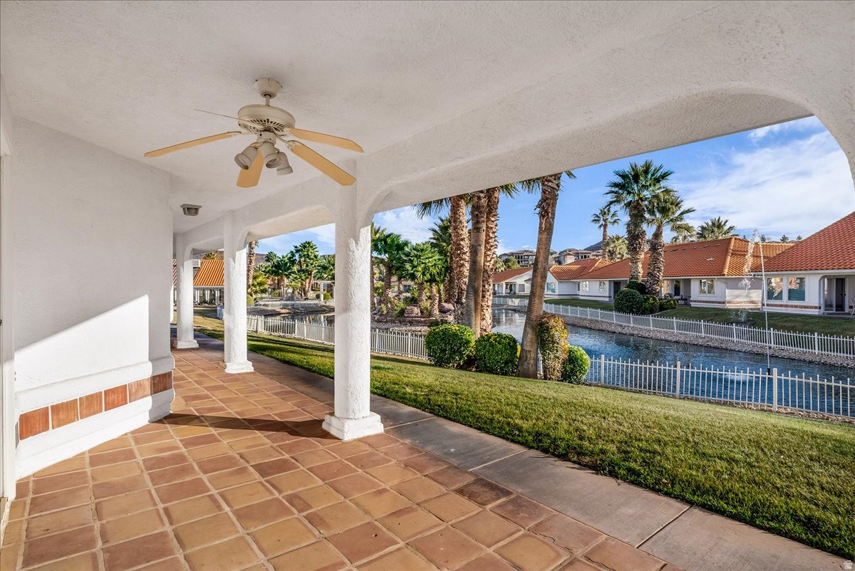 CRYSTAL LAKES TOWNHOMES - Residential