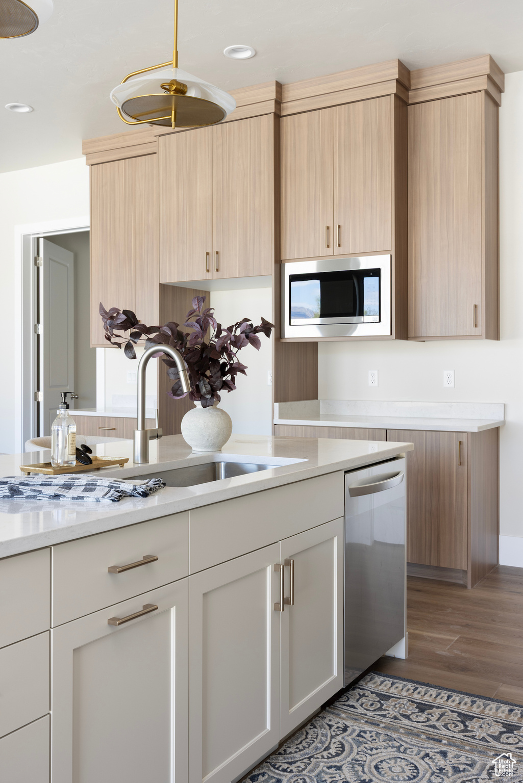 SIXTH STREET COTTAGES - Residential