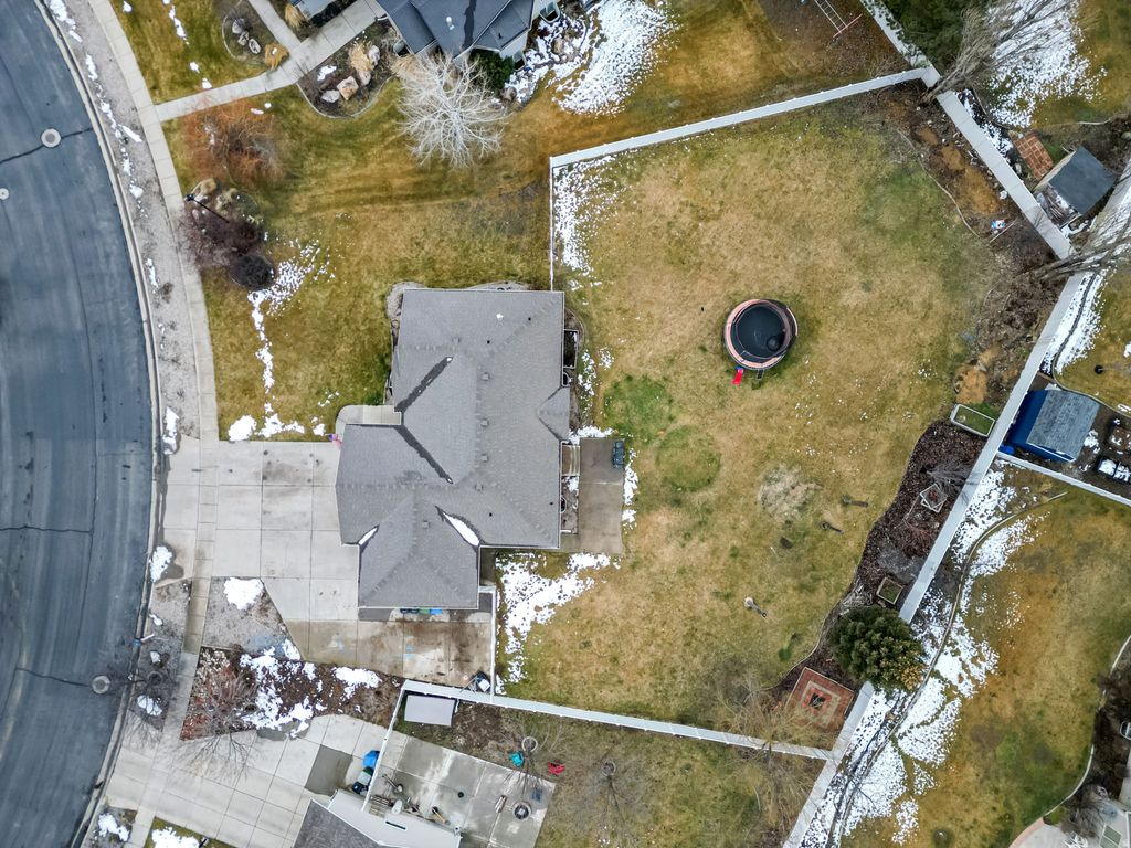 Photo of 939 W NIBLEY PKWY, Nibley, UT 84321 (MLS # 2139709)