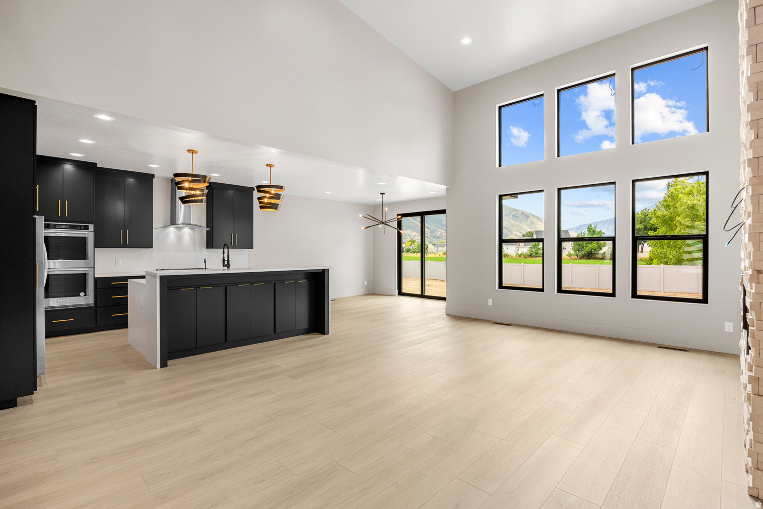 OAKRIDGE COVE - Residential