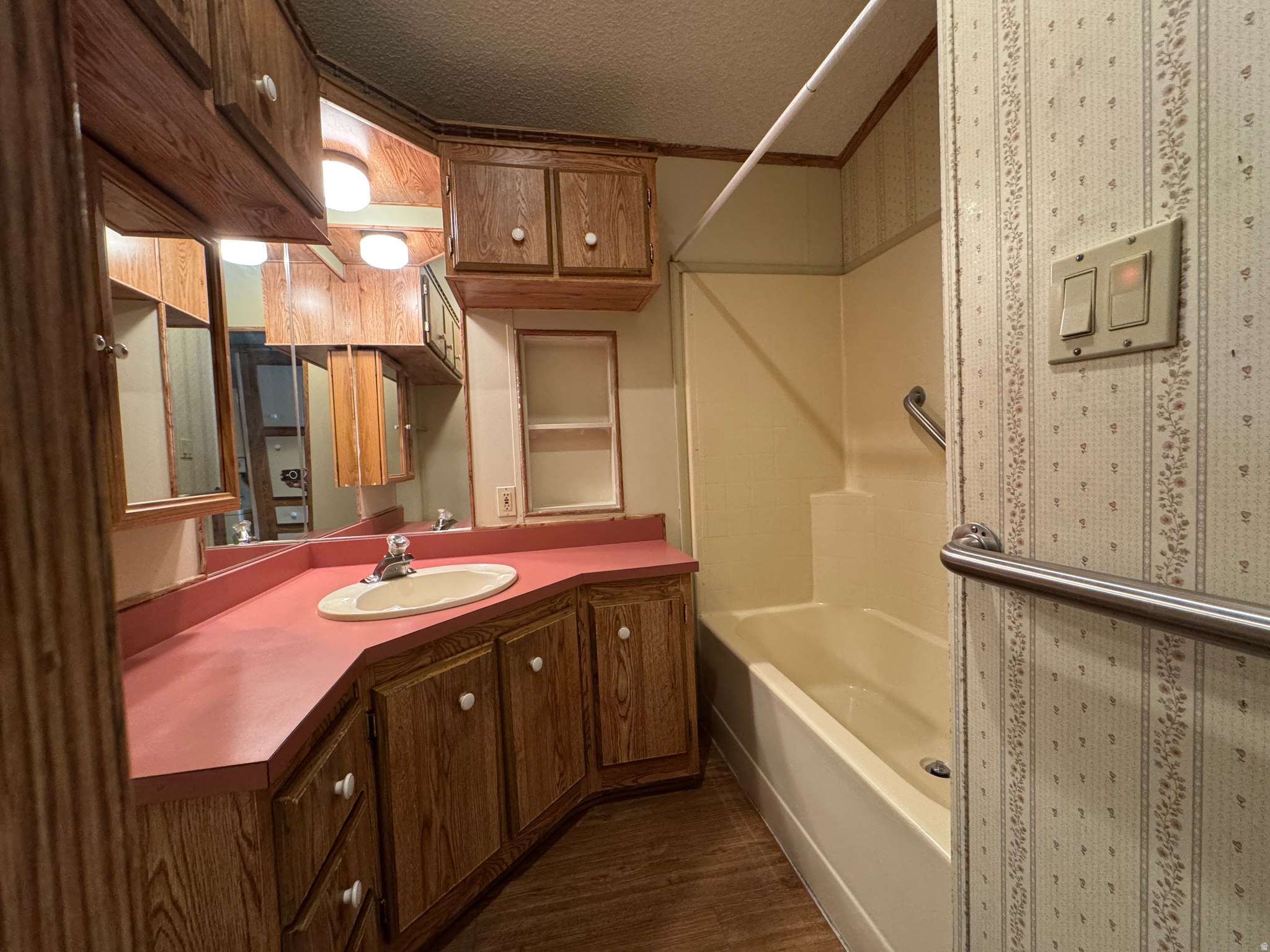 CANYON BREEZE RV RESORT - Residential