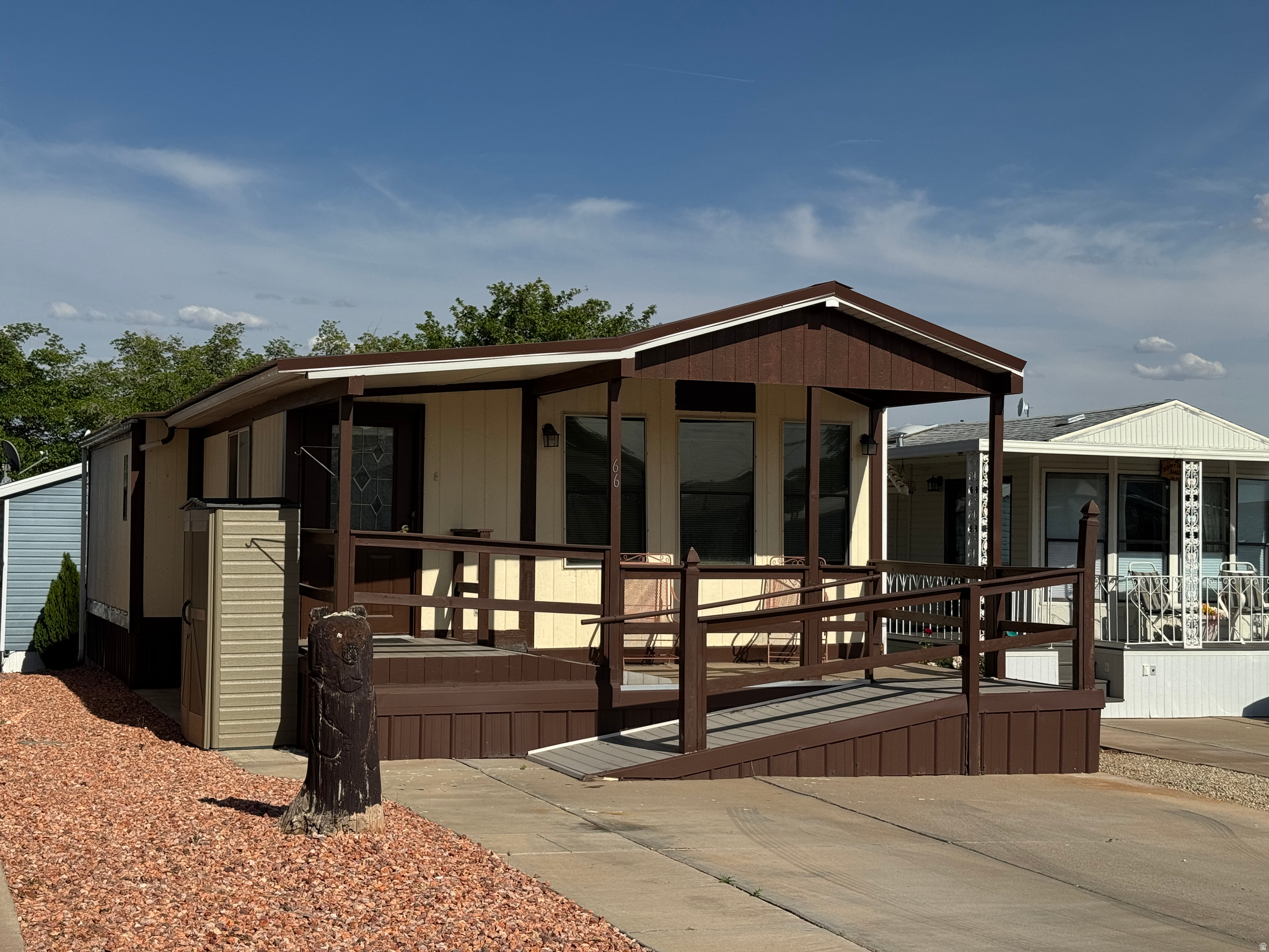 CANYON BREEZE RV RESORT - Residential
