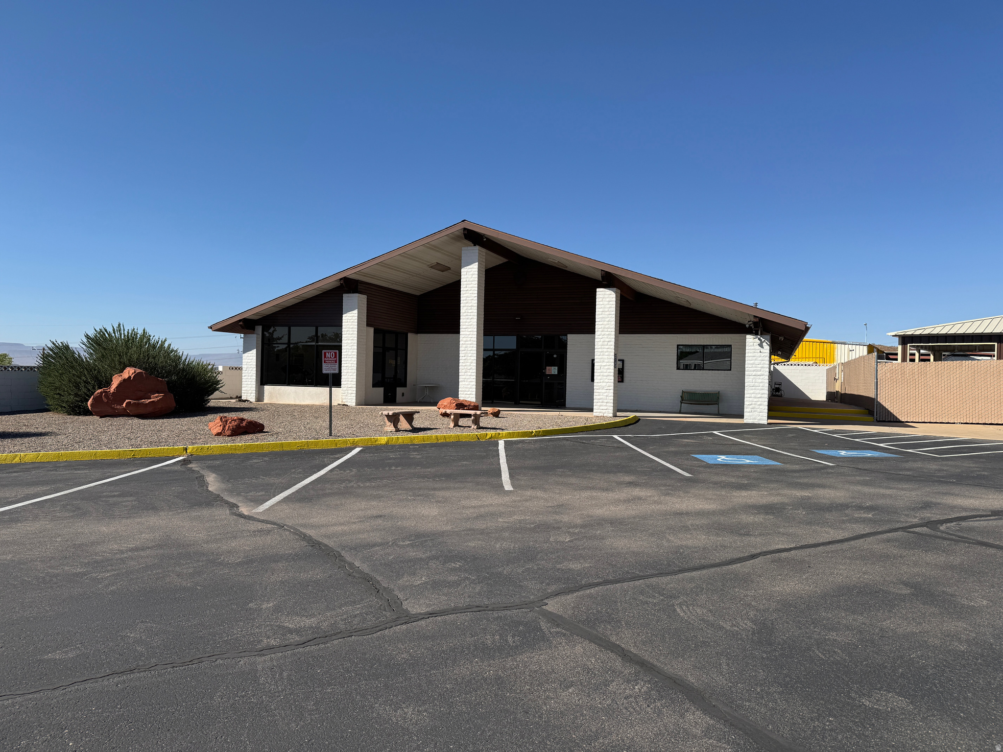 CANYON BREEZE RV RESORT - Residential