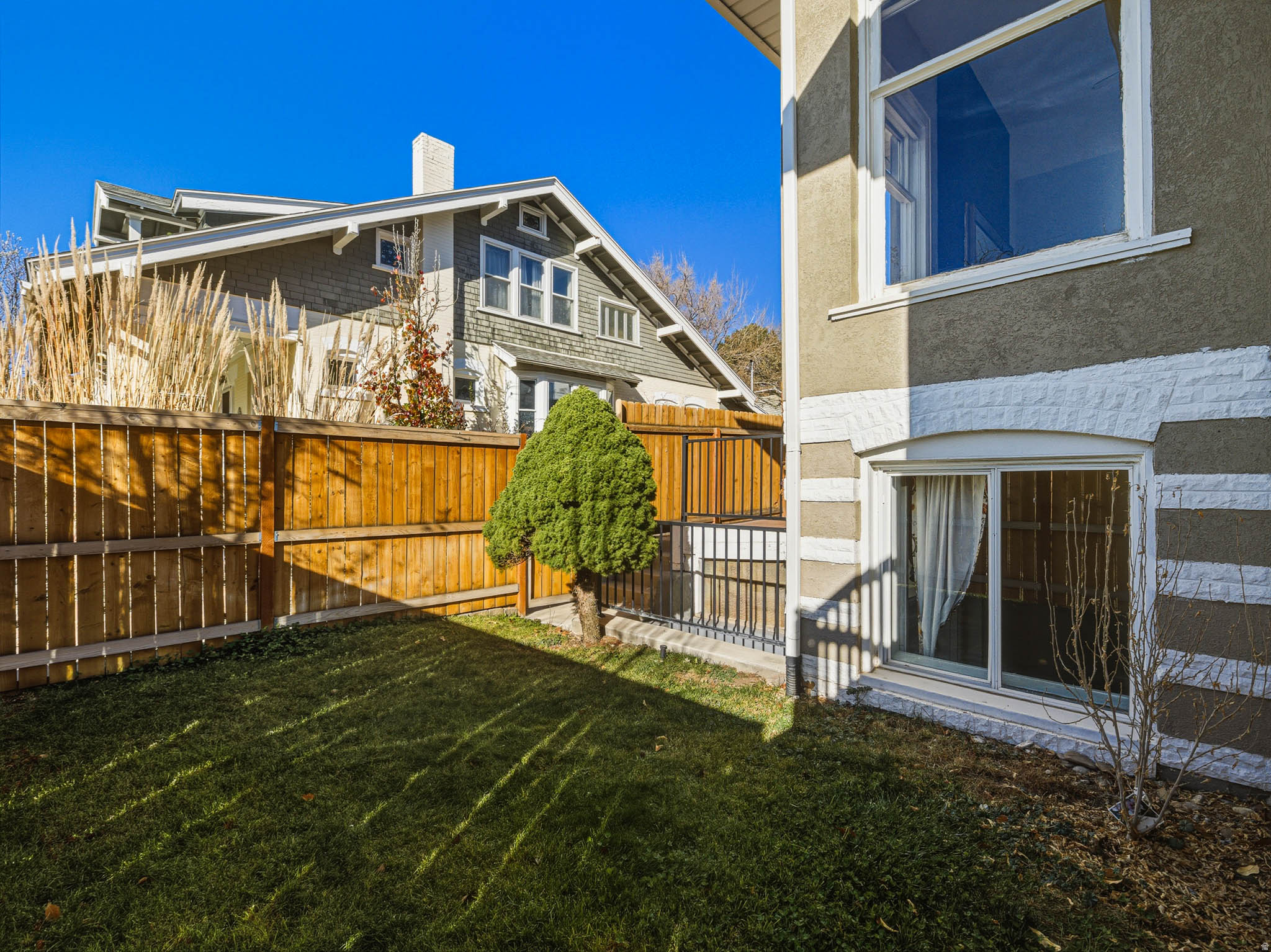 THE AVENUES - Residential