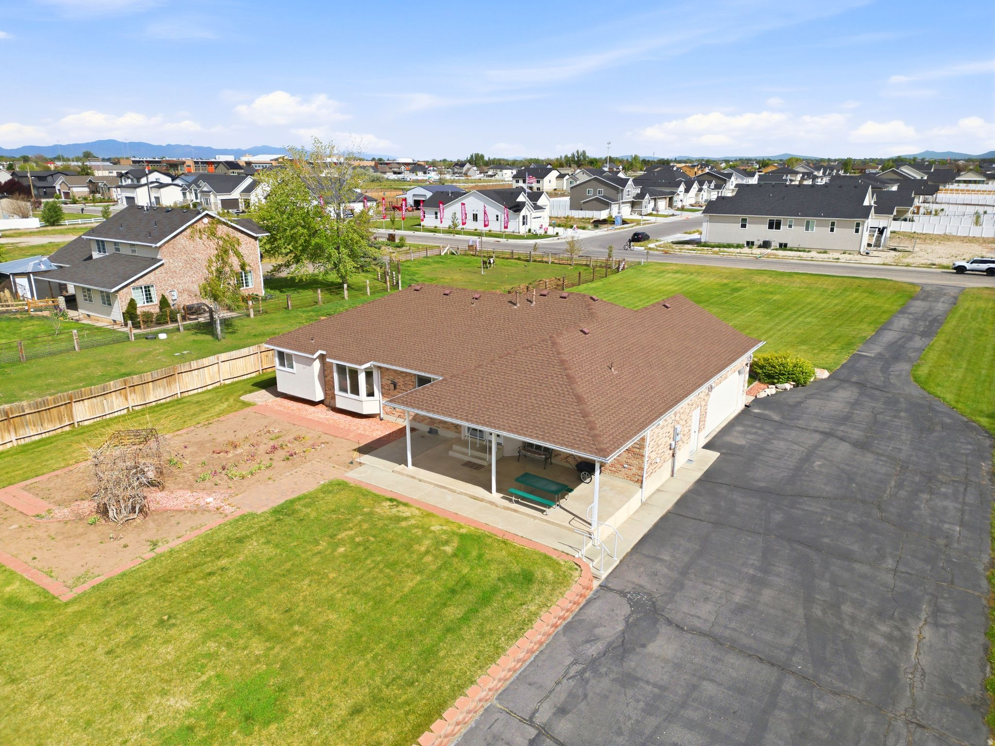 GIBSON ACRES SUBDIVI - Residential