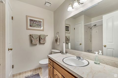Tiny photo for 2246 W COUNTRY BEND DR S #25, South Jordan, UT 84095 (MLS # 2115131)