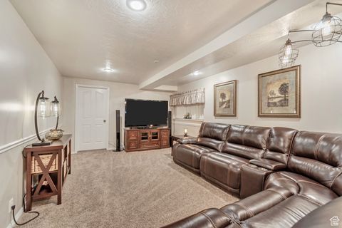 Tiny photo for 2246 W COUNTRY BEND DR S #25, South Jordan, UT 84095 (MLS # 2115131)