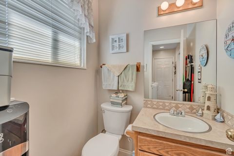 Tiny photo for 2246 W COUNTRY BEND DR S #25, South Jordan, UT 84095 (MLS # 2115131)