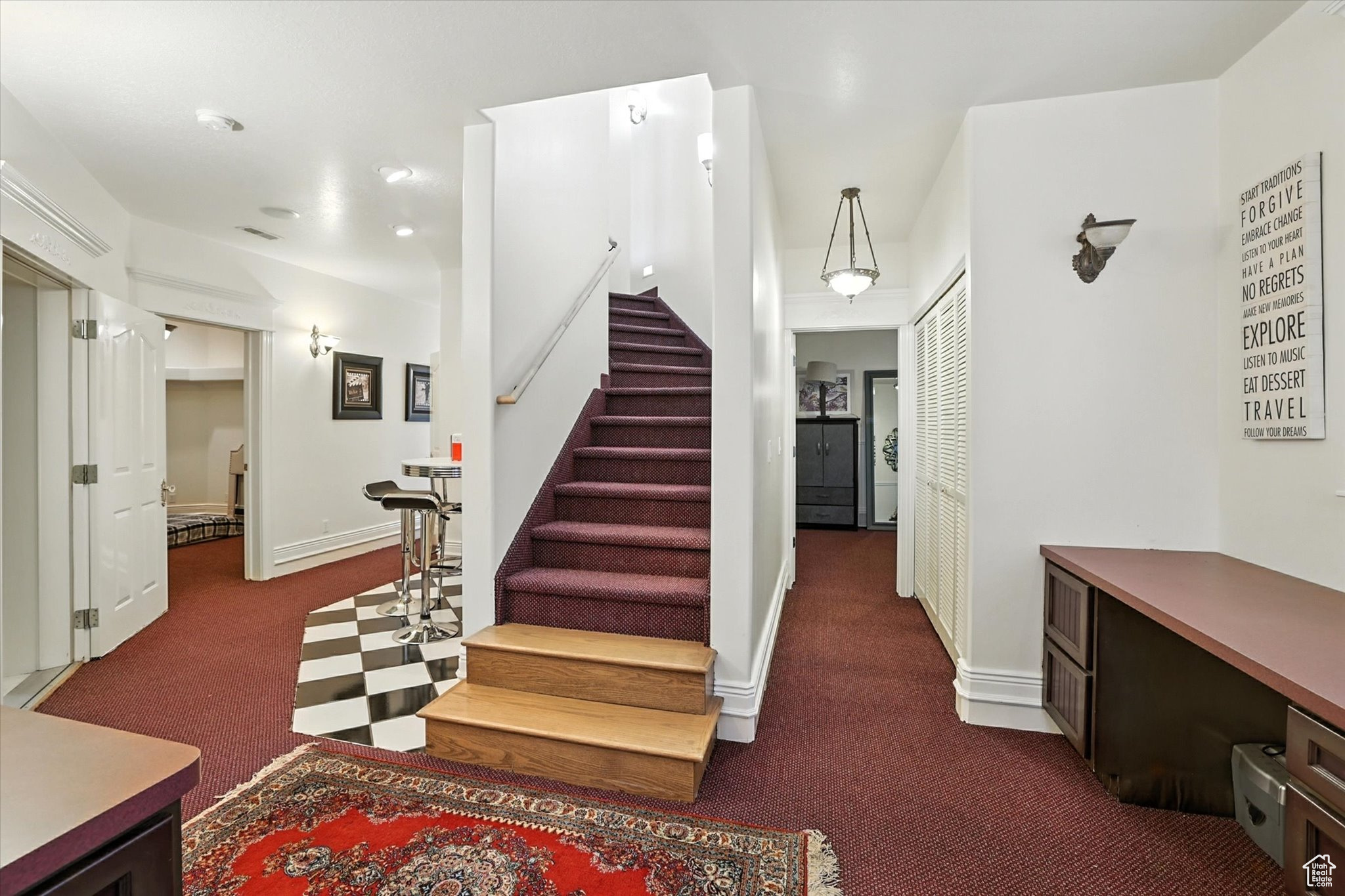 RANCH ESTATES - Residential